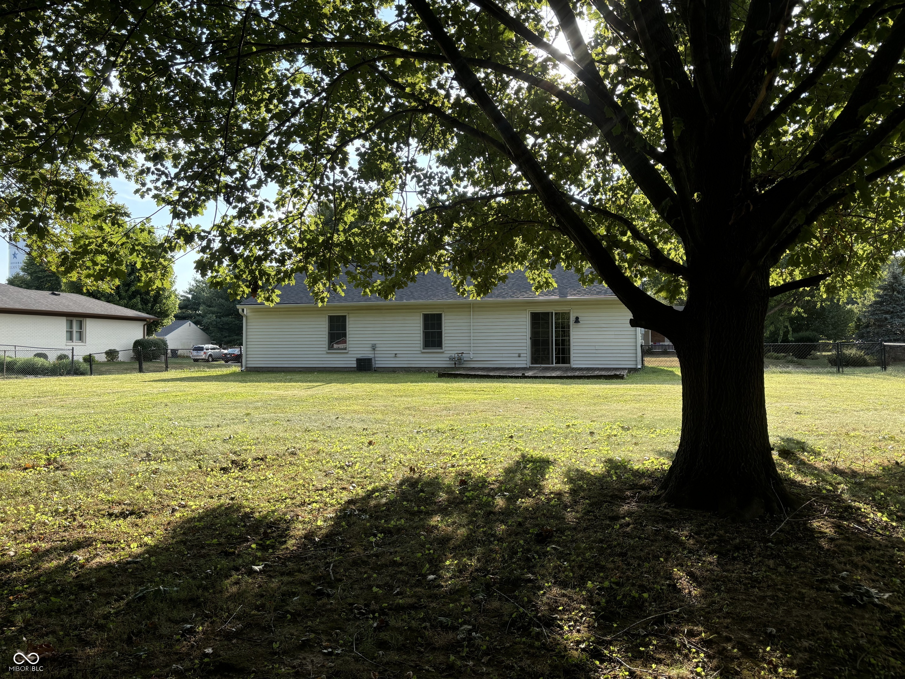 Photo 5 of 17 of 413 Pleasantview Boulevard house