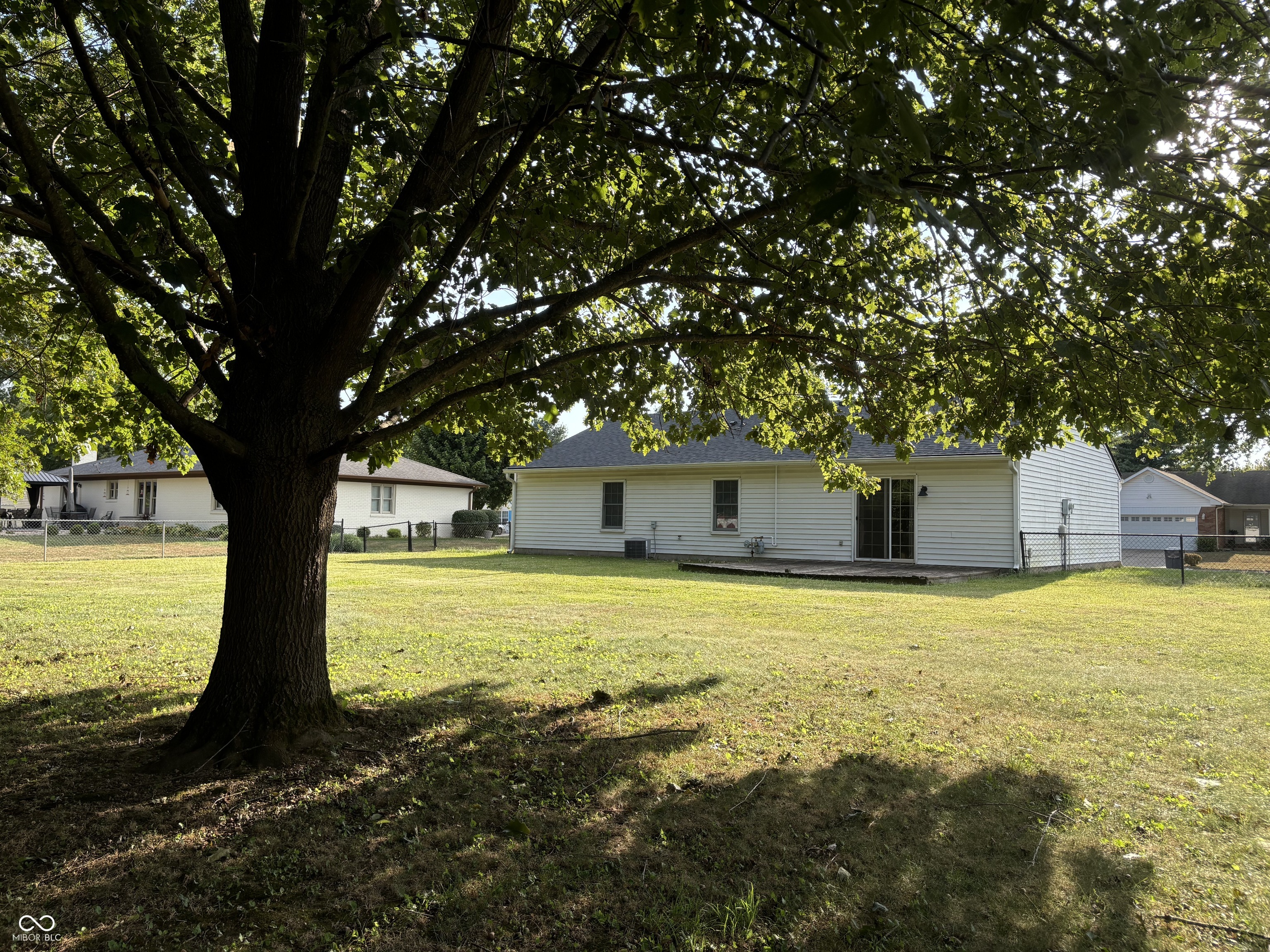 Photo 6 of 17 of 413 Pleasantview Boulevard house