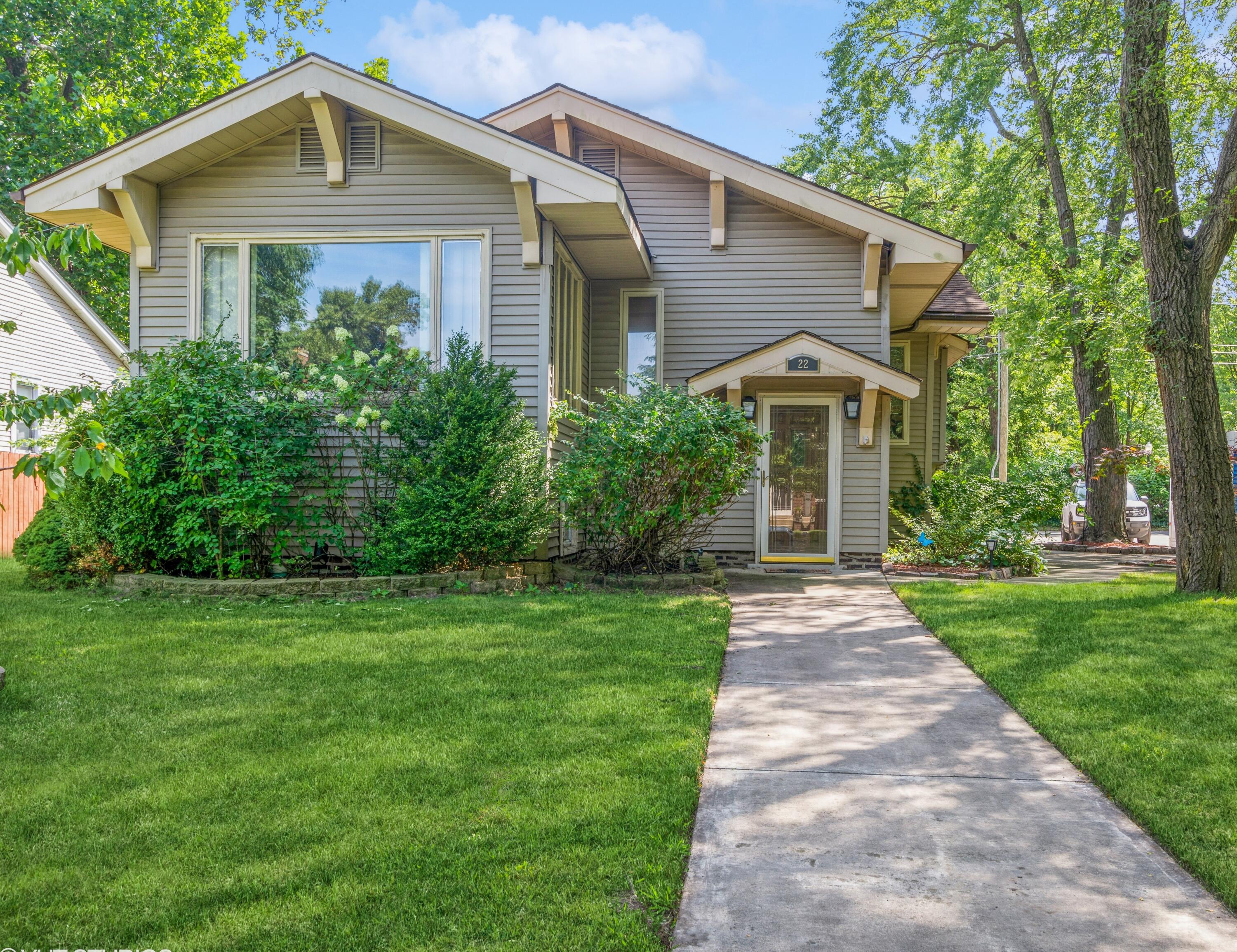 Photo 1 of 18 of 22 Wildwood Road house