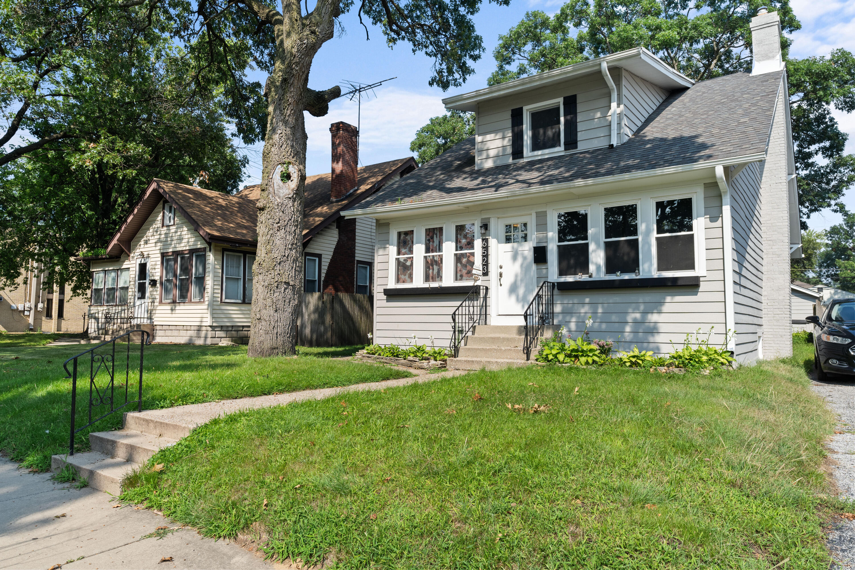 Photo 2 of 30 of 6523 Jackson Avenue house