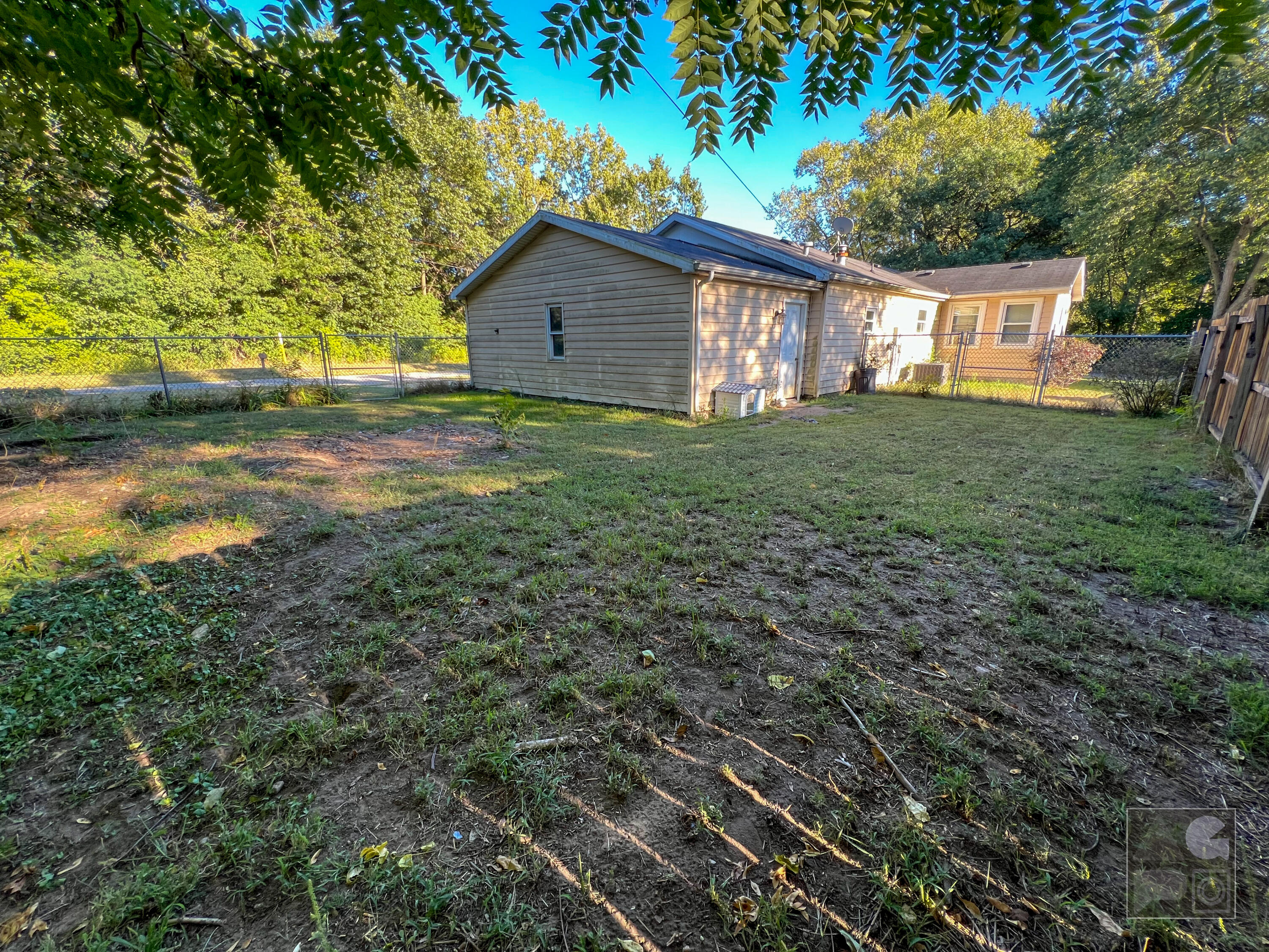 Photo 9 of 11 of 604 Ridgelawn Drive mobile home