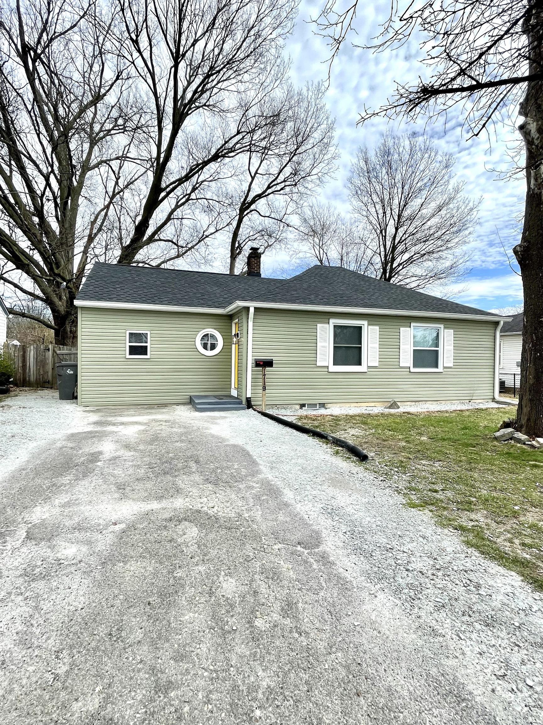 Photo 1 of 24 of 1719 N Emerson Avenue house