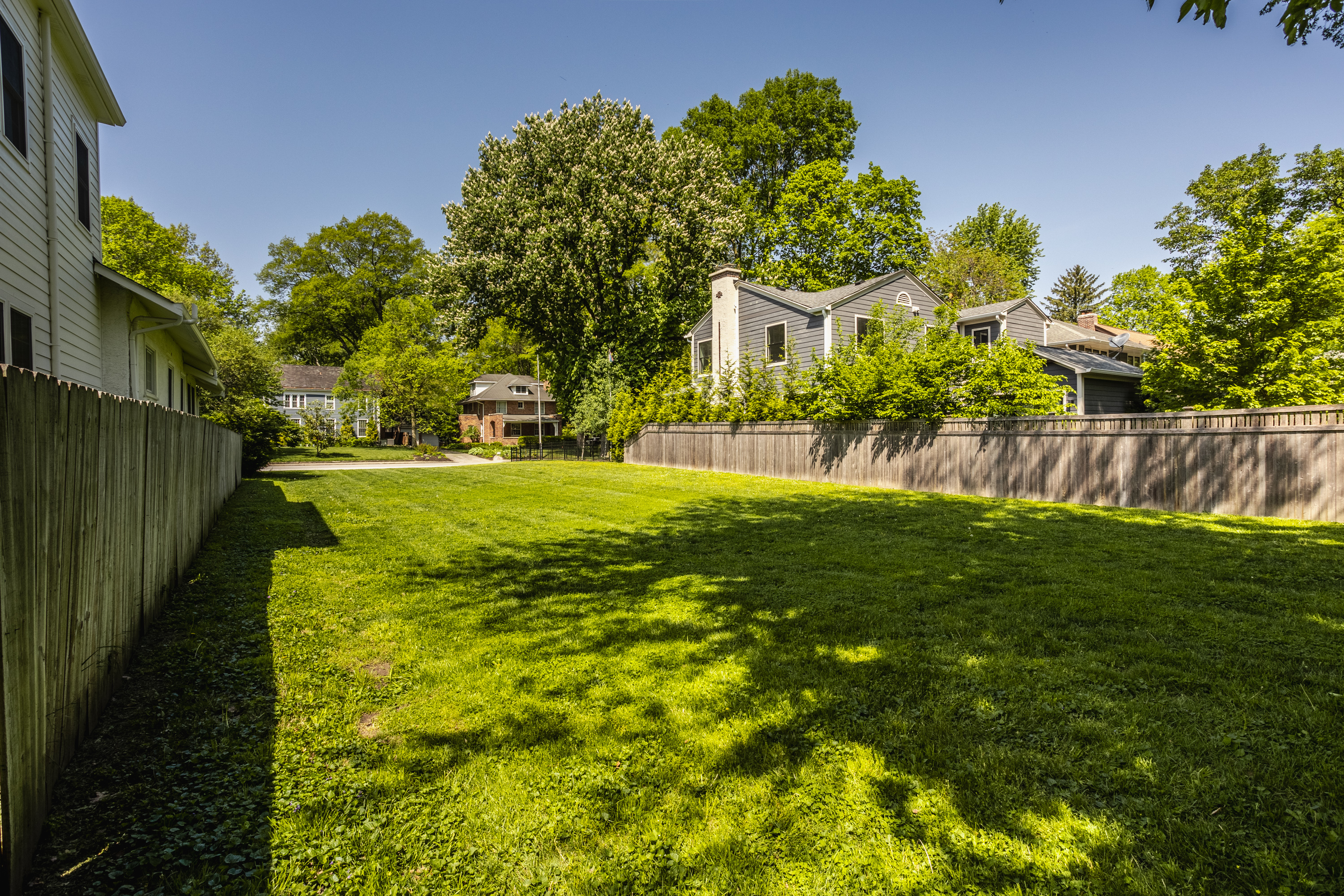 Photo 8 of 34 of 4335 Central Avenue land