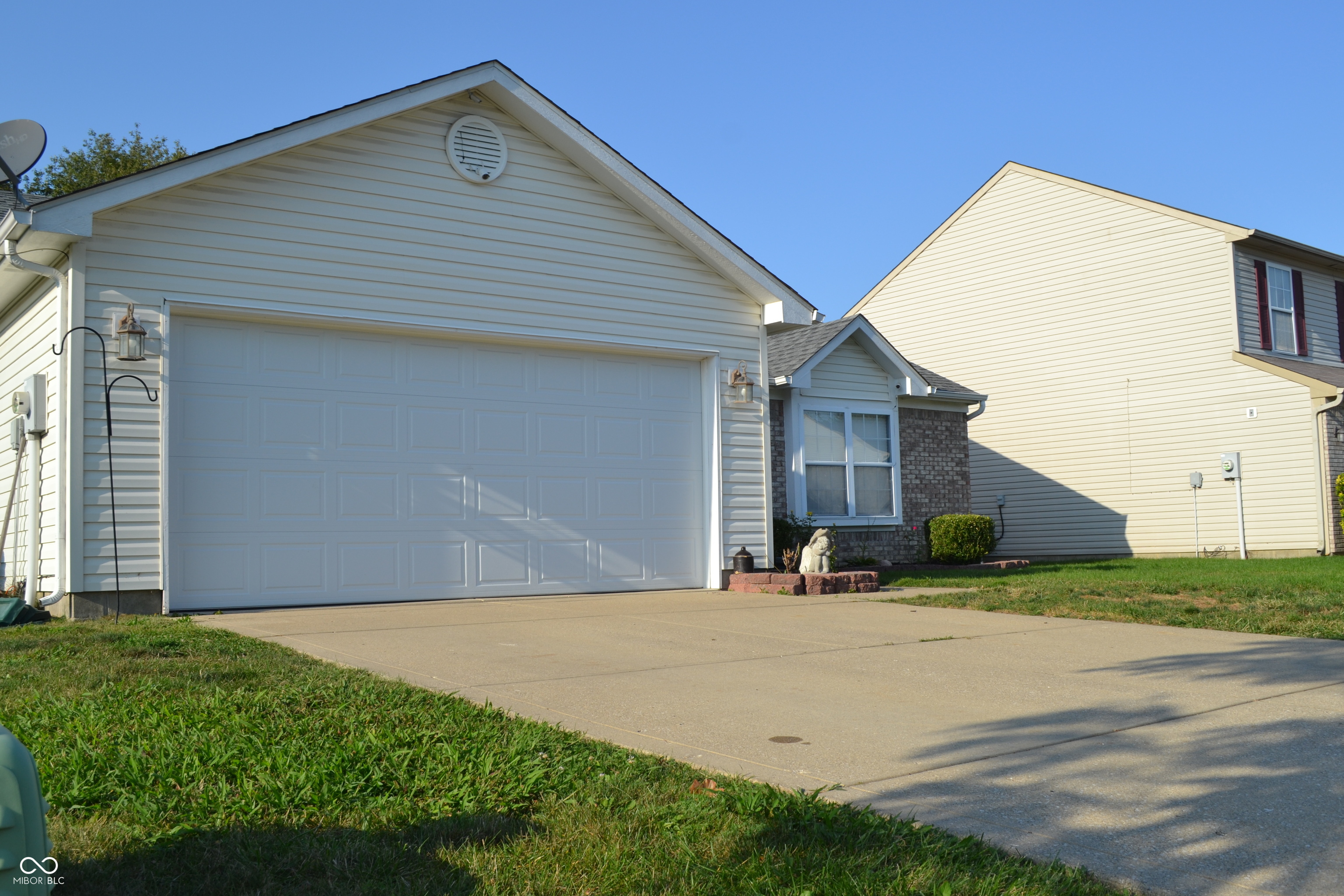 Photo 4 of 43 of 9140 Bagley Drive house