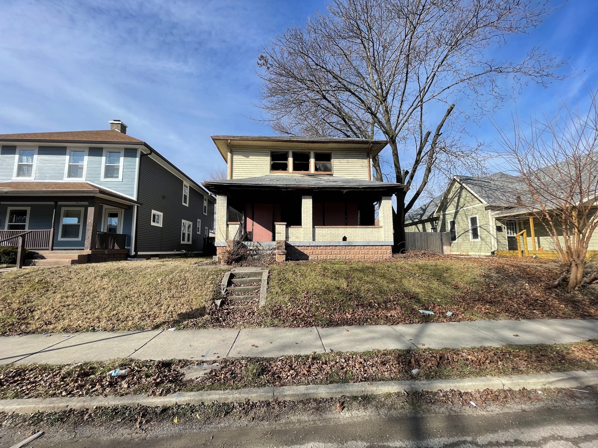 Photo 1 of 9 of 622 N Temple Avenue house