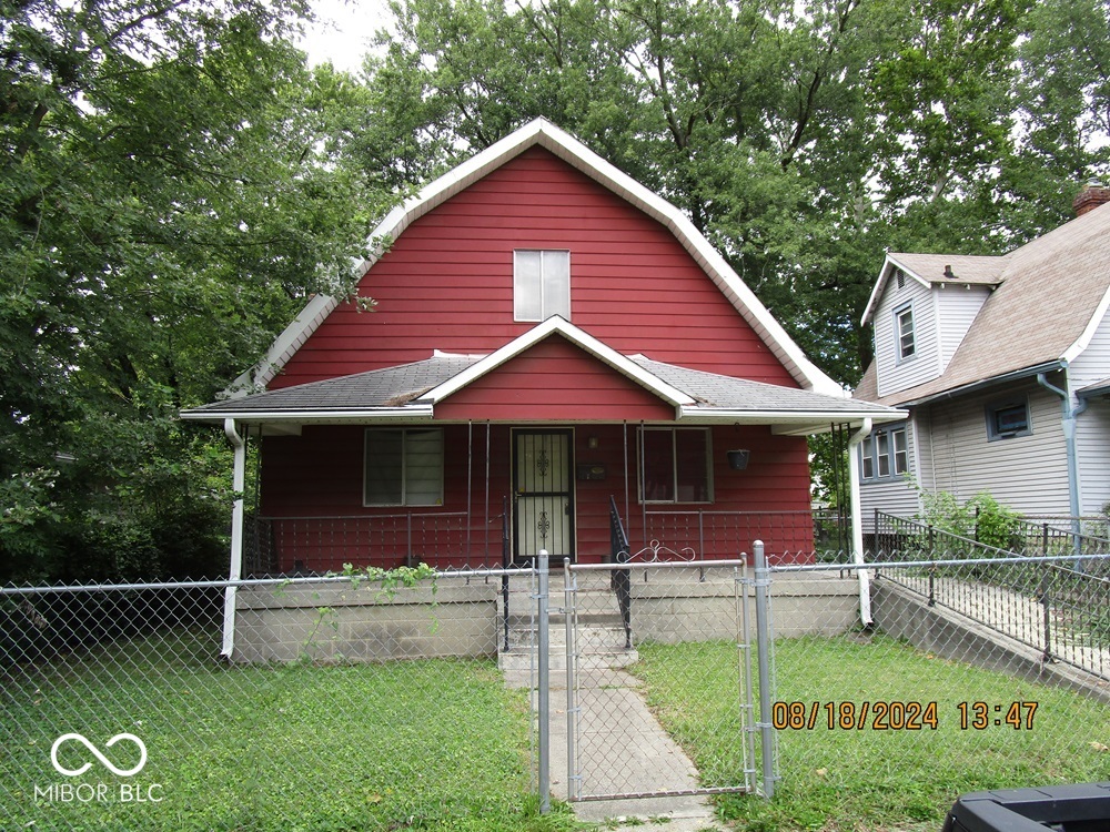 Photo 1 of 27 of 2414 N Dearborn Street house