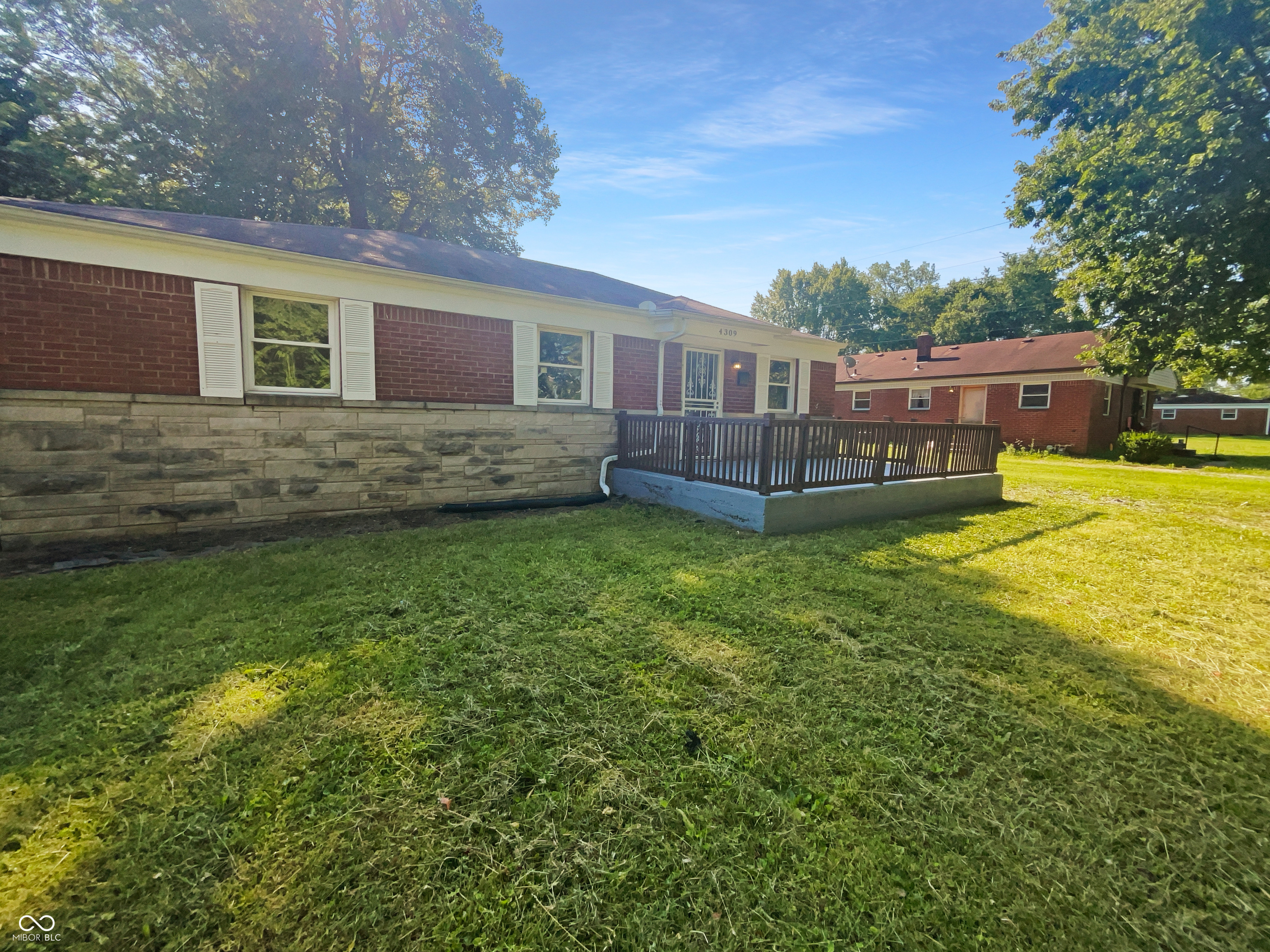 Photo 1 of 17 of 4309 N Irvington Avenue house