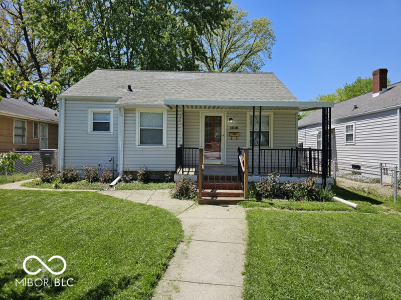 Photo 1 of 9 of 1618 N Linwood Avenue house