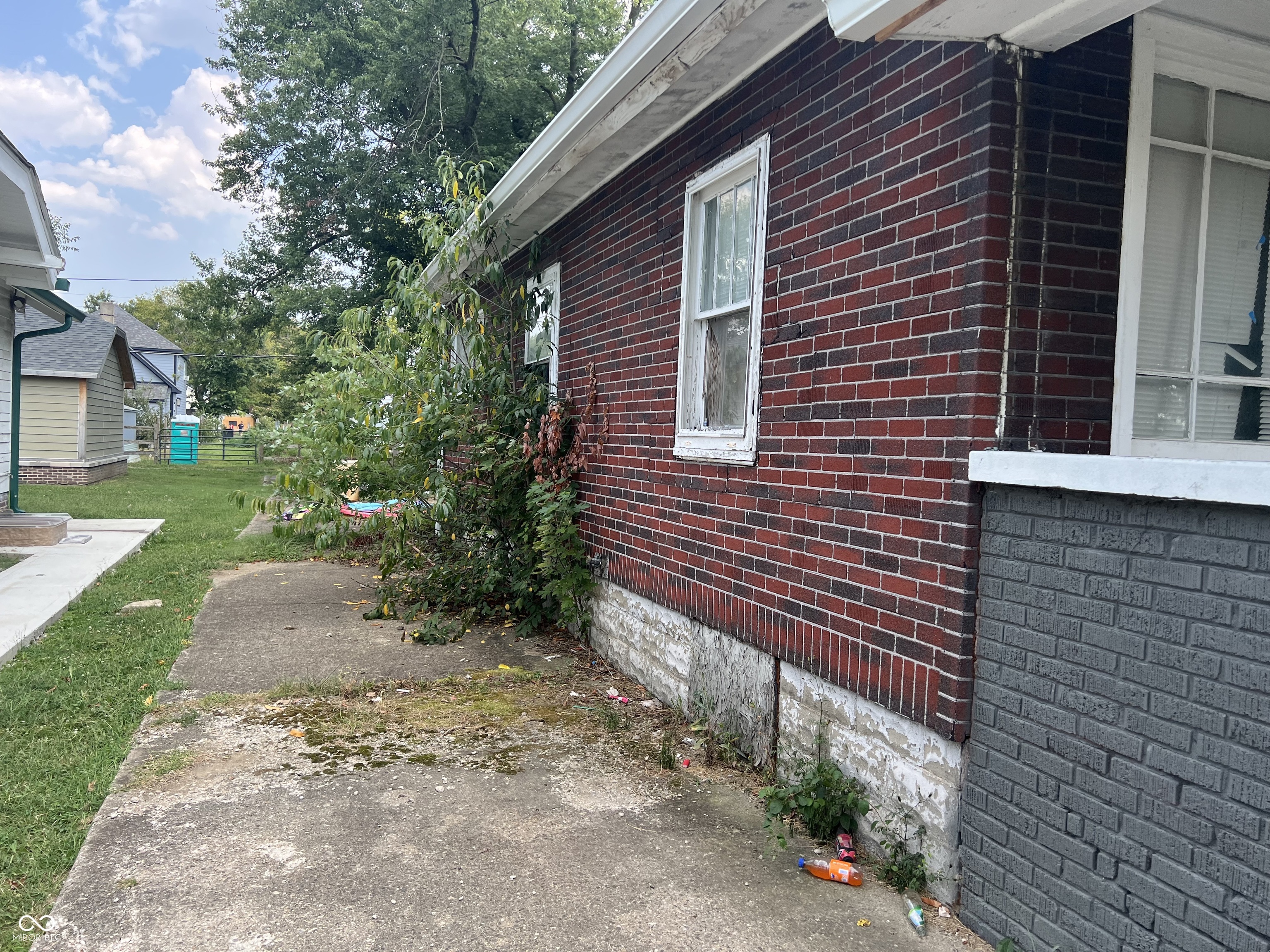 Photo 2 of 2 of 2521 Ethel Avenue house