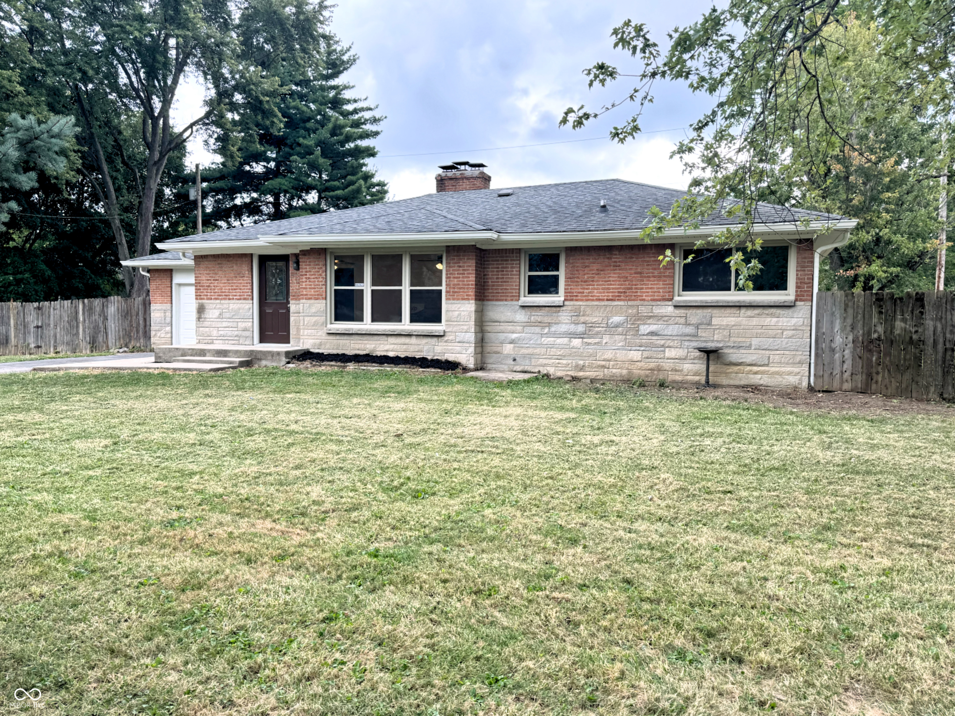 Photo 2 of 19 of 55 Buisdale Drive house