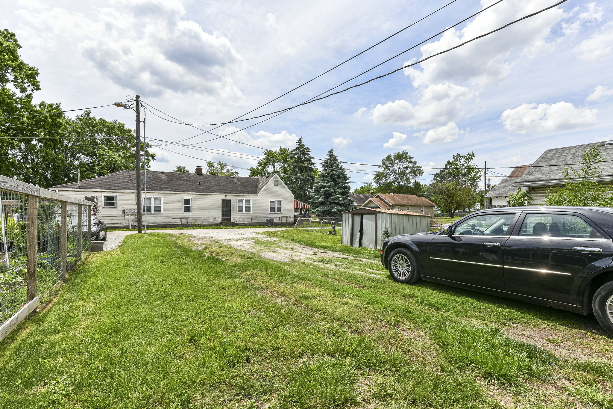 Photo 4 of 25 of 4305 E 16th Street house