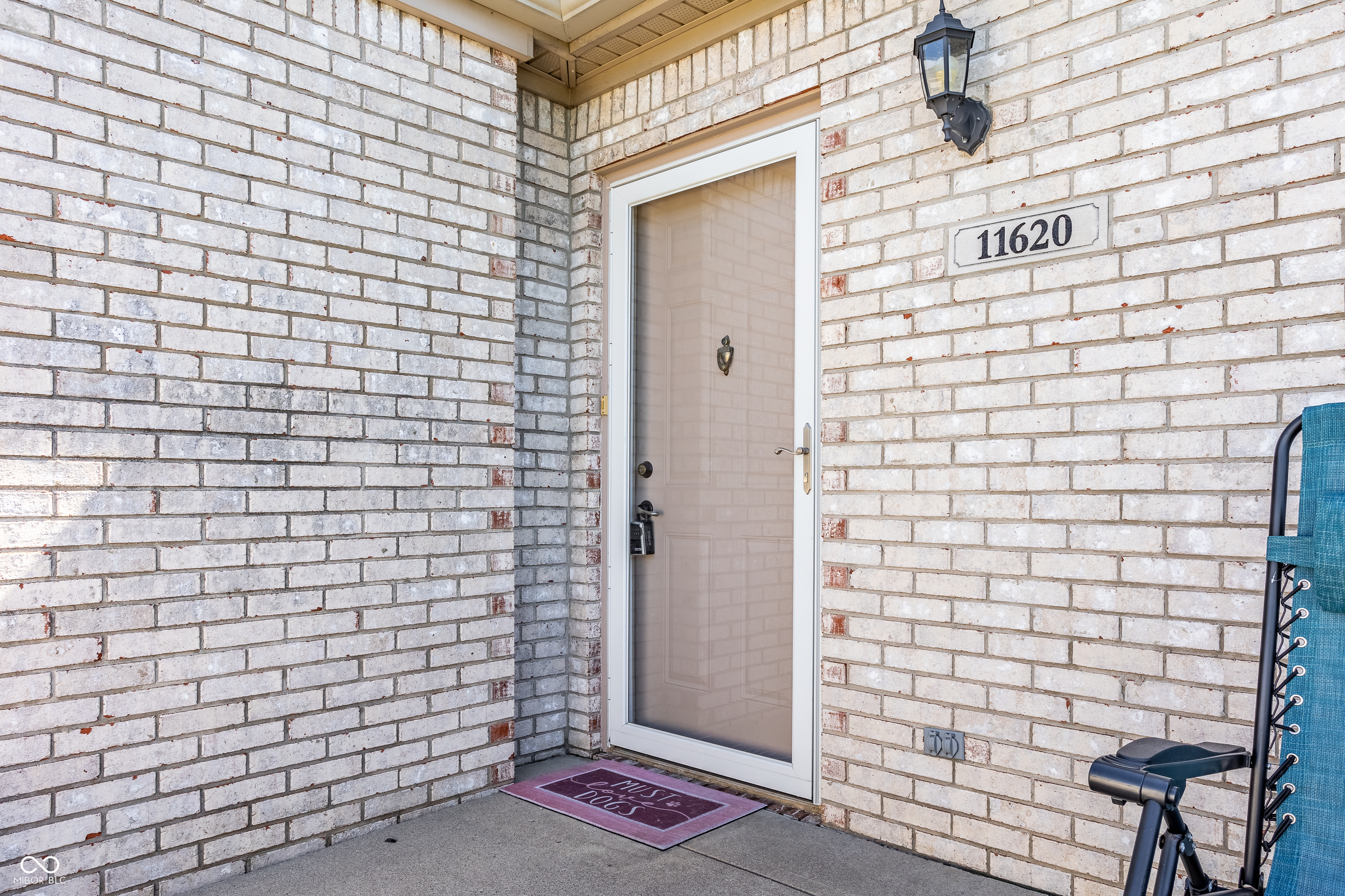 Photo 7 of 31 of 11620 Winding Wood Drive condo