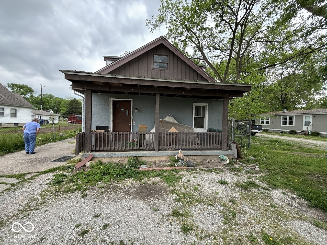 Photo 1 of 8 of 2646 Collier Street house