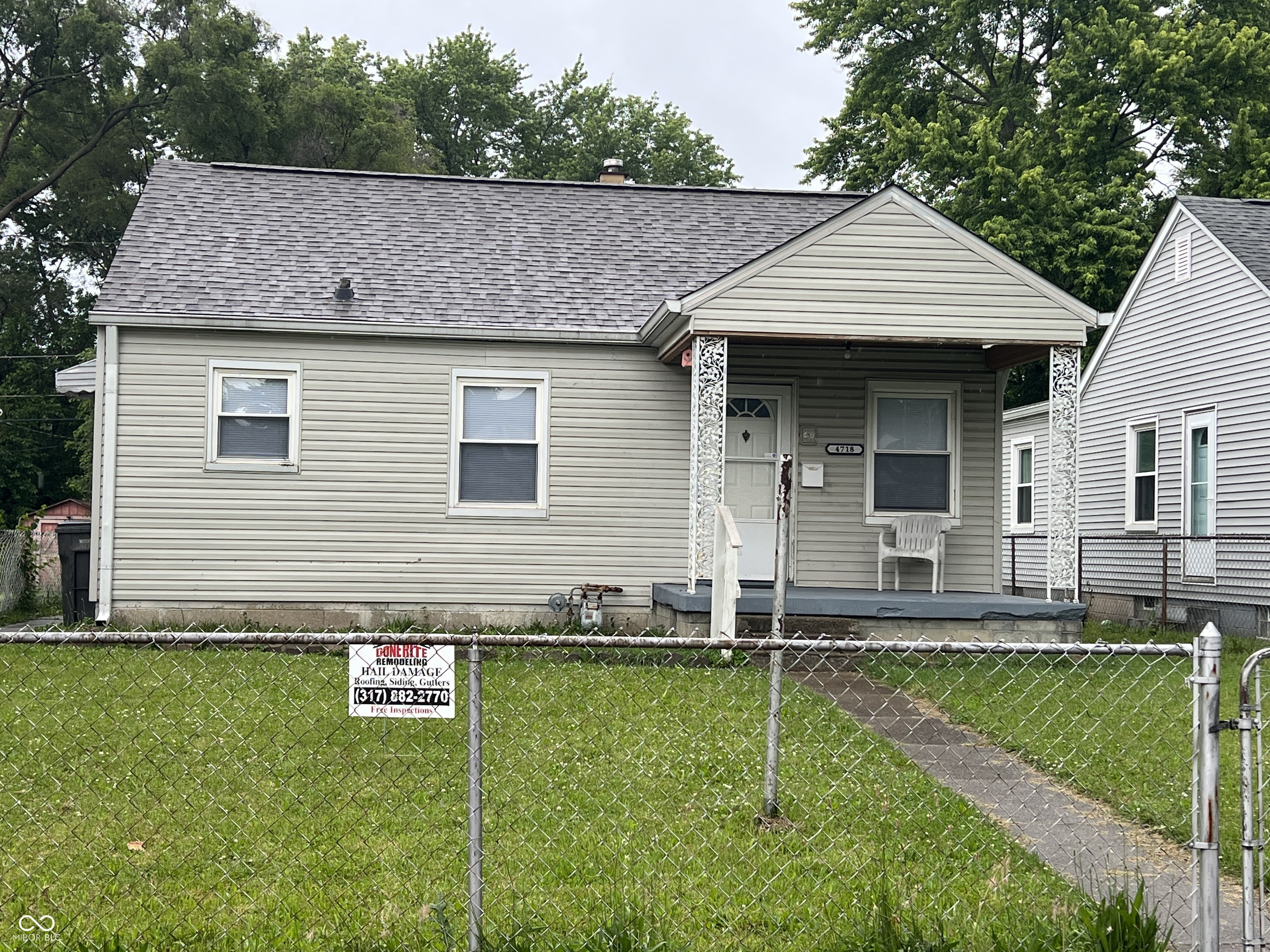 Photo 1 of 28 of 4718 Farrington Avenue house