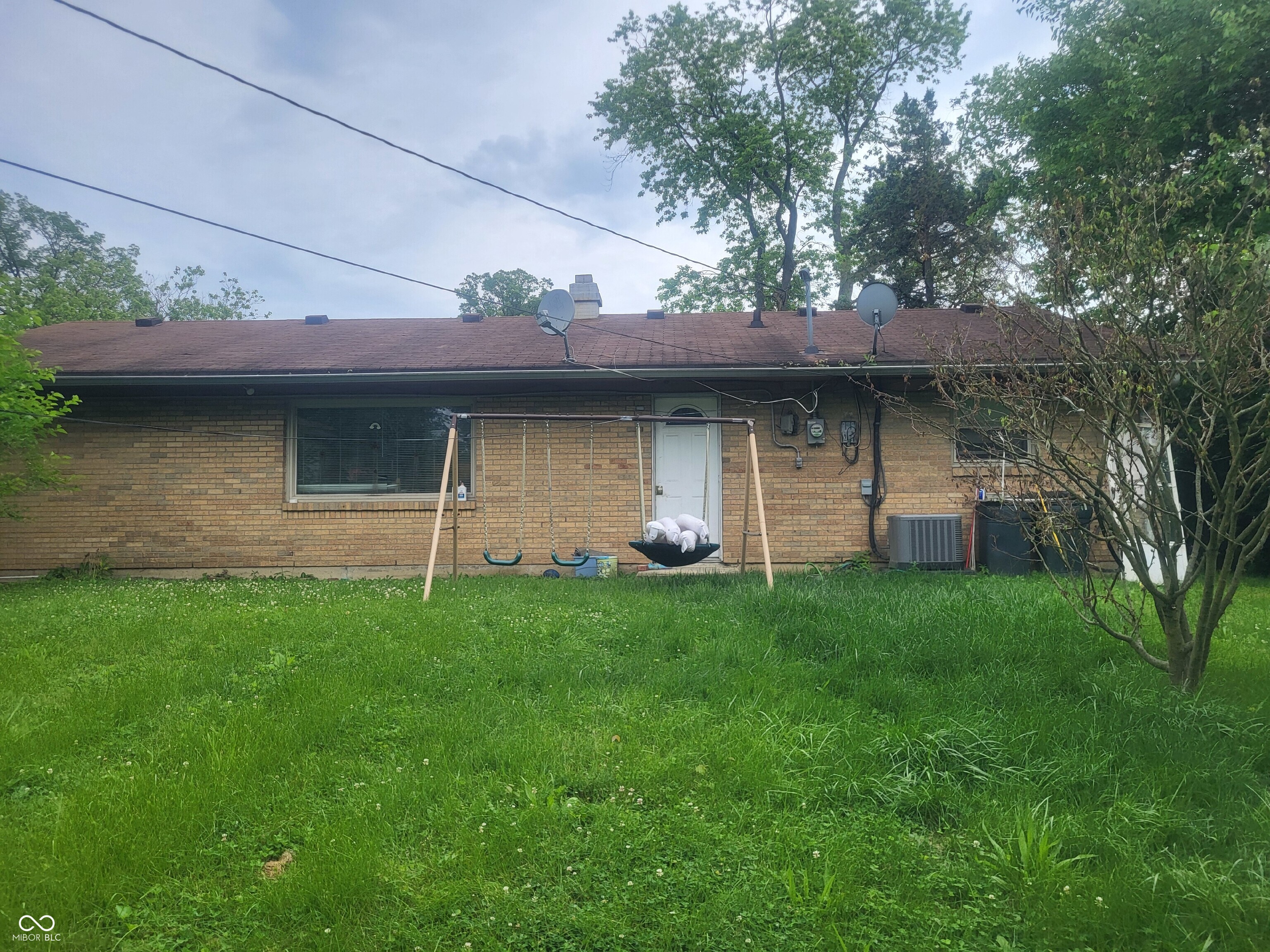 Photo 6 of 28 of 7906 East 21st Street house