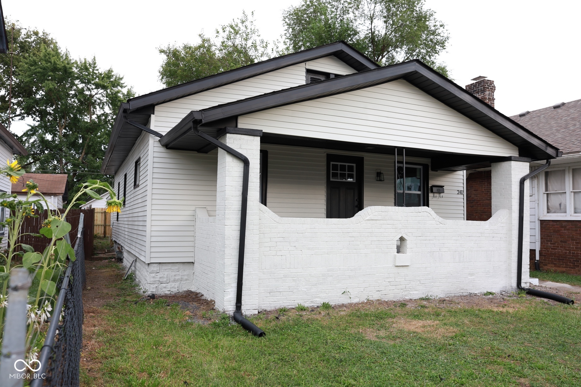 Photo 2 of 57 of 241 N Pershing Avenue house