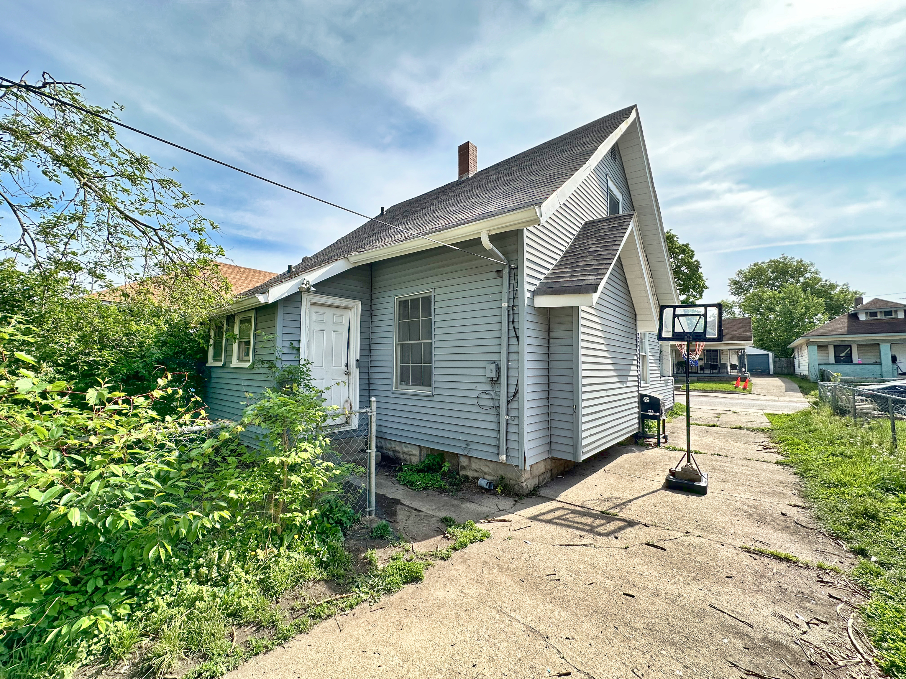 Photo 5 of 17 of 1024 N Belleview Place house