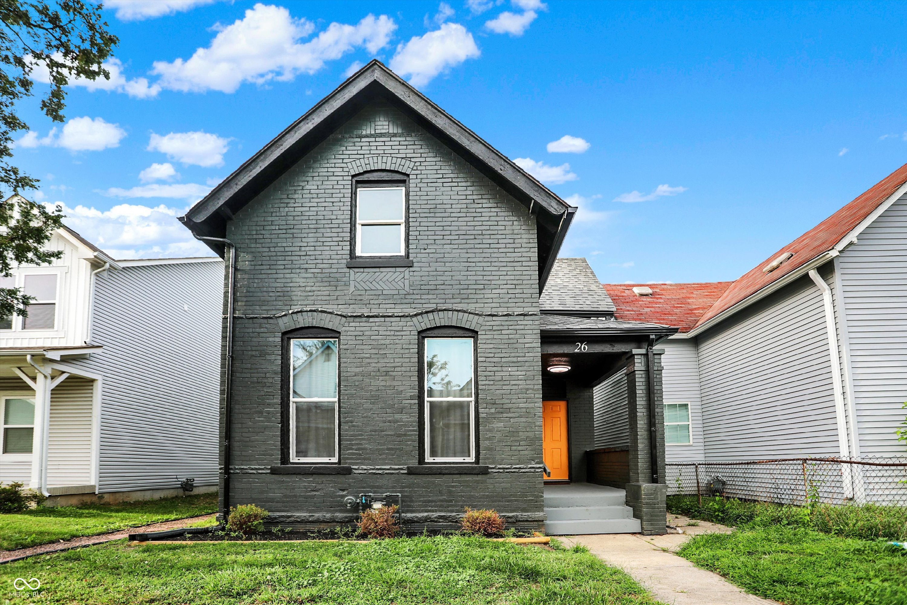 Photo 1 of 32 of 26 Iowa Street house