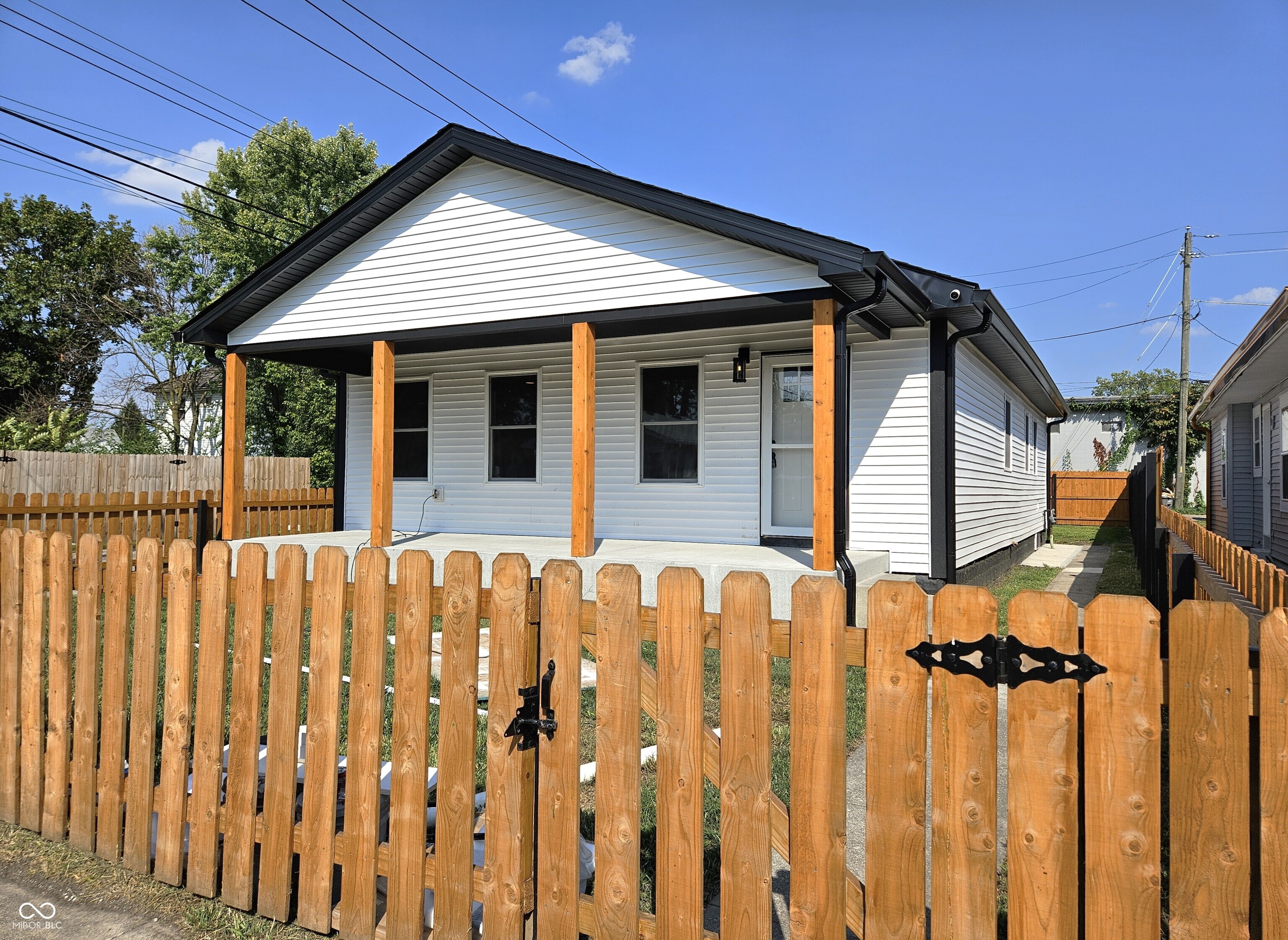 Photo 1 of 26 of 1715 S Randolph Street house