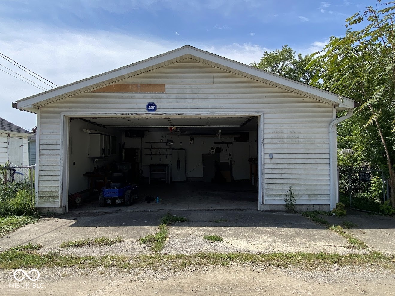 Photo 14 of 15 of 4630 Young Avenue house