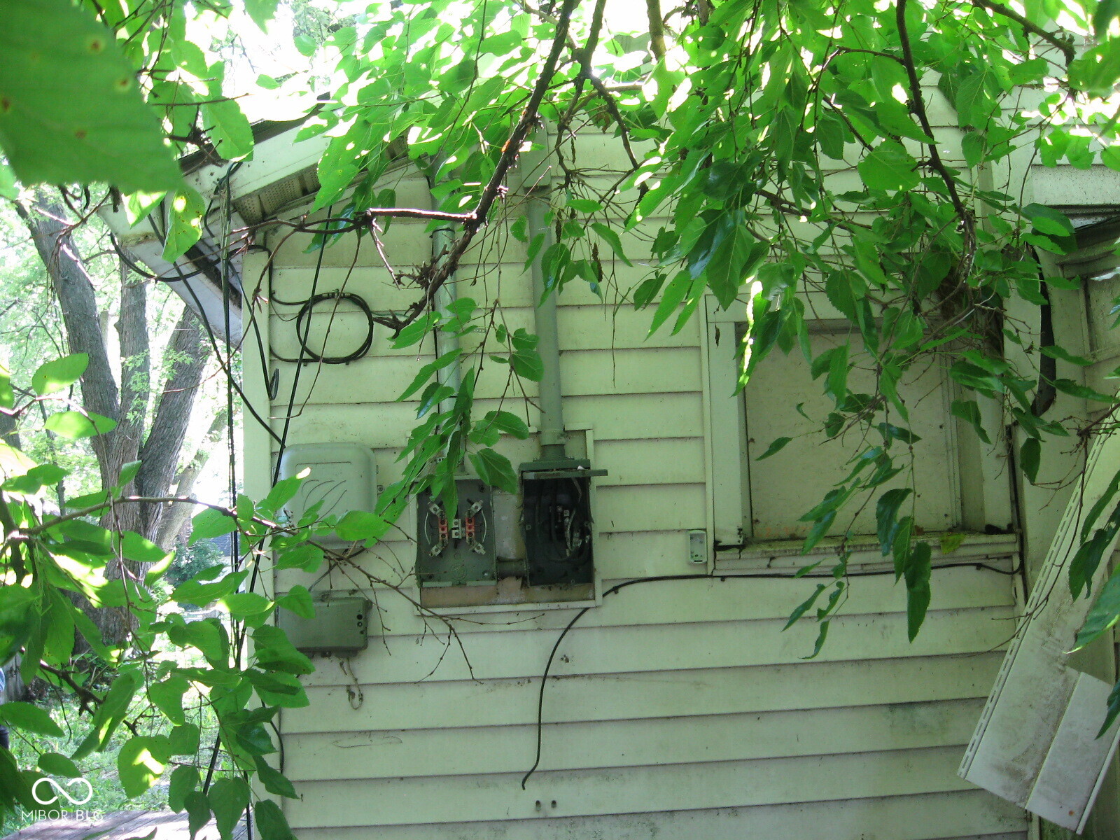 Photo 3 of 3 of 2626 S Rybolt Avenue house