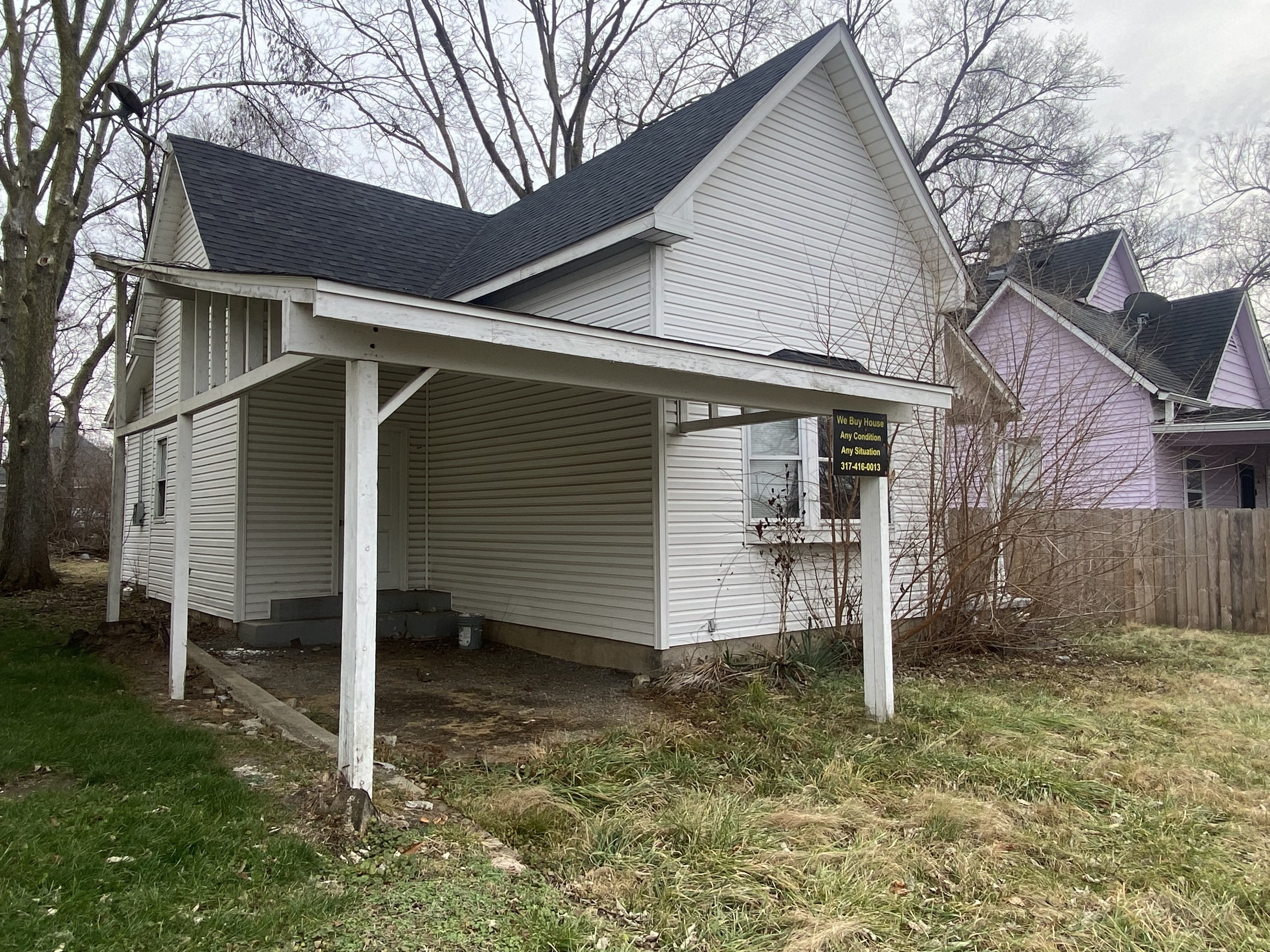 Photo 2 of 14 of 2453 Sheldon Street house