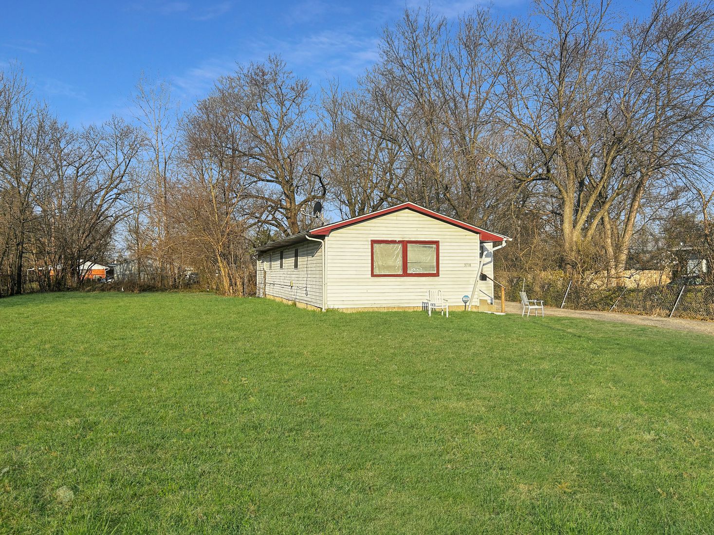 Photo 1 of 3 of 3718 N Irvington Avenue house