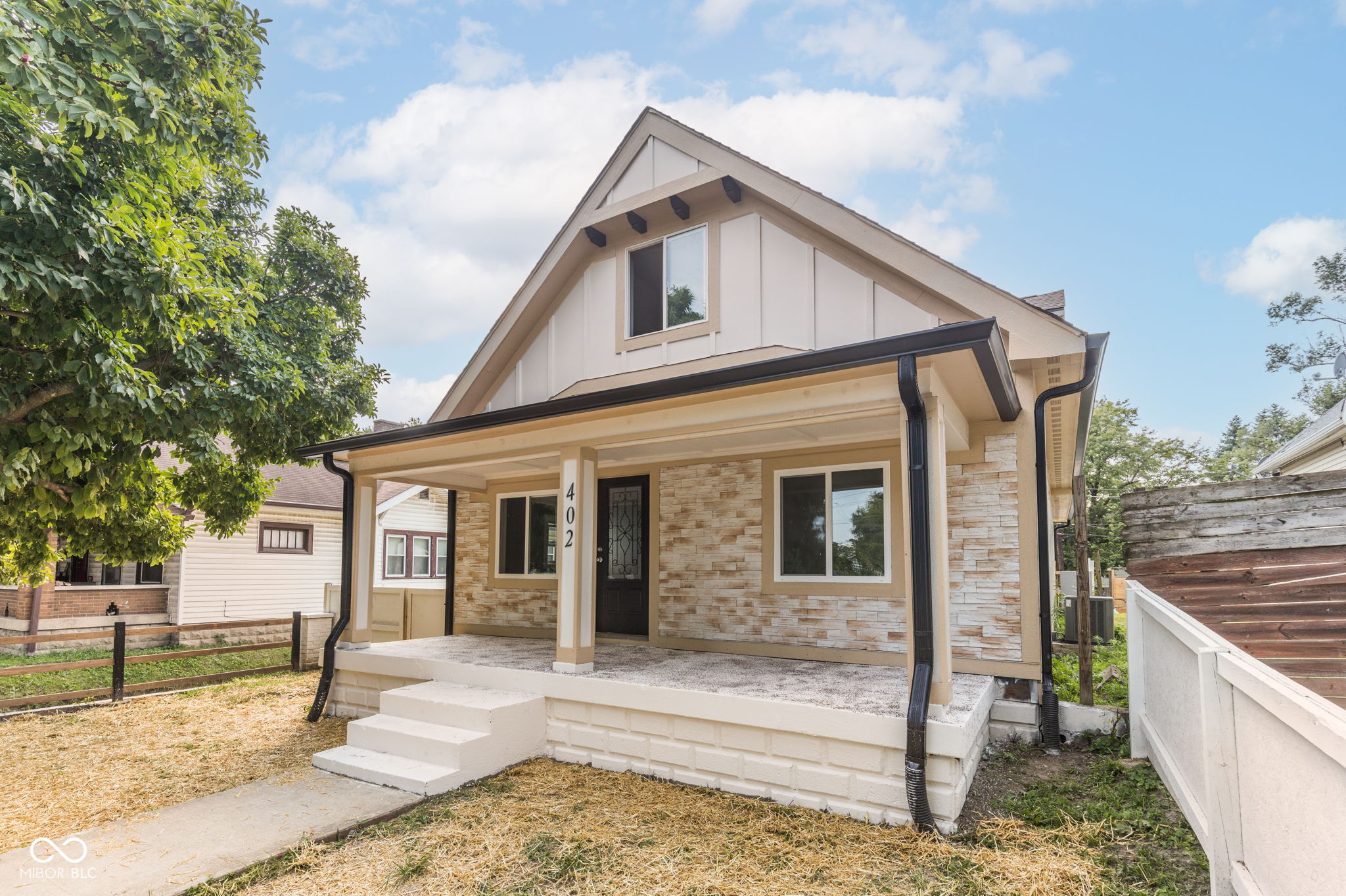 Photo 5 of 39 of 402 Jefferson Avenue house