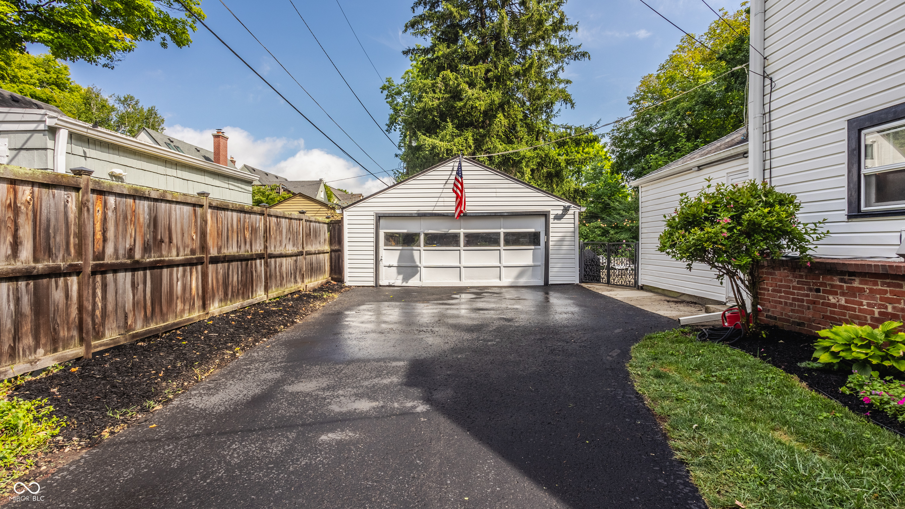 Photo 40 of 45 of 226 E 45th Street house