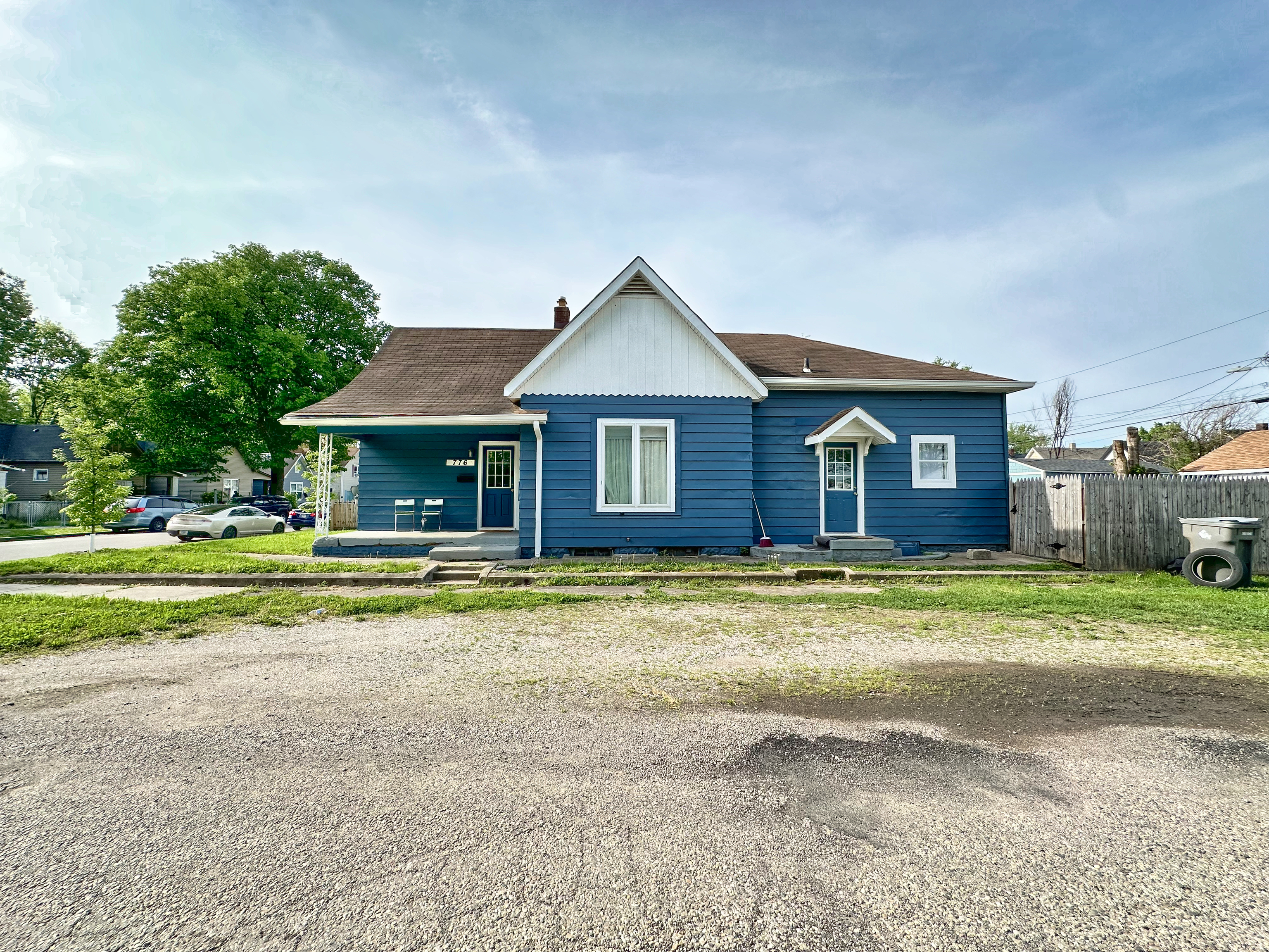 Photo 3 of 5 of 776 N Warman Avenue house