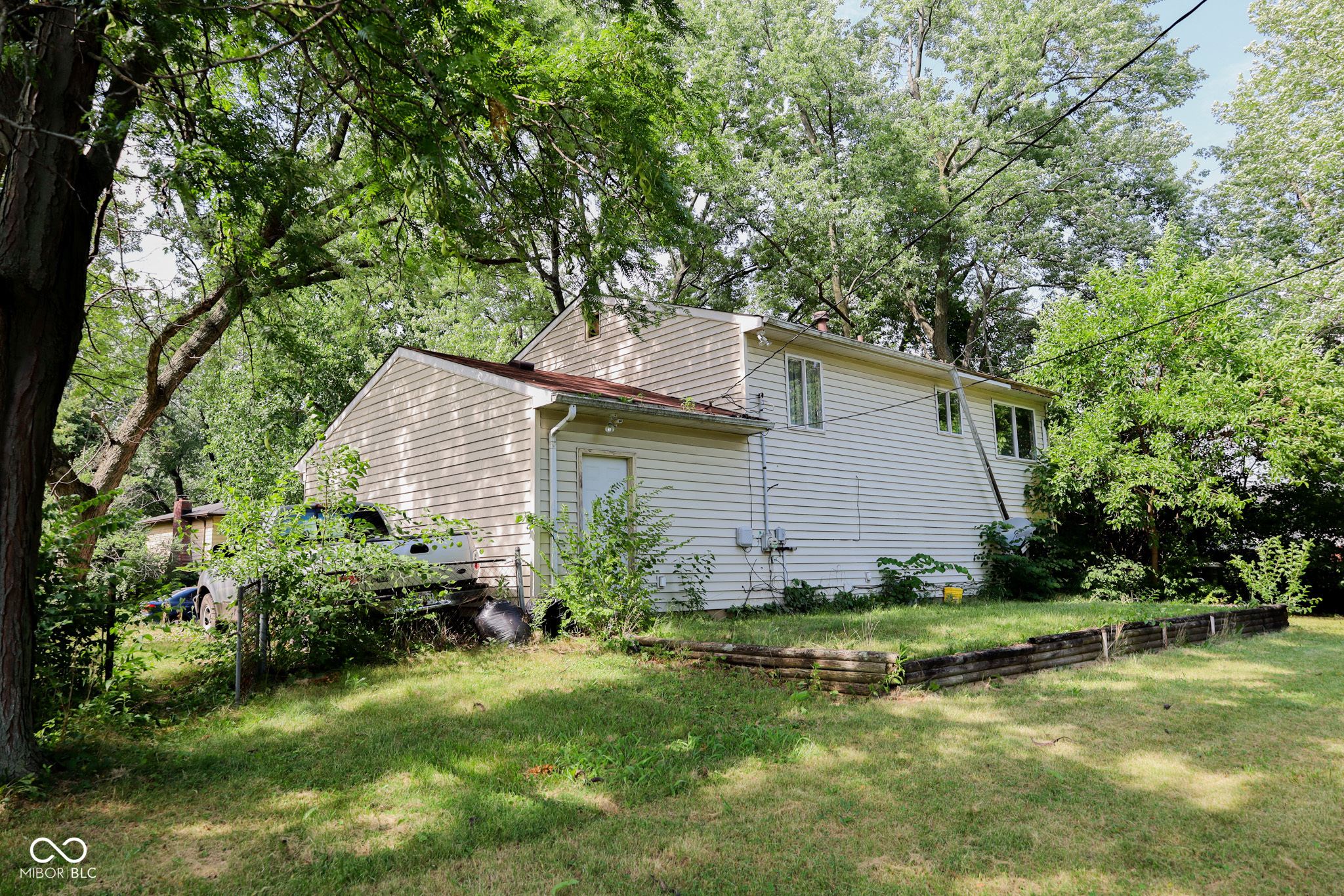 Photo 2 of 19 of 3615 Ferncliff Avenue house