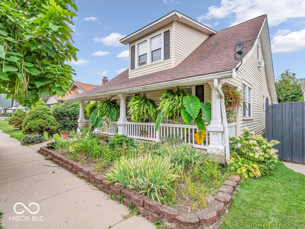 Photo 1 of 35 of 1019 Albany Street house