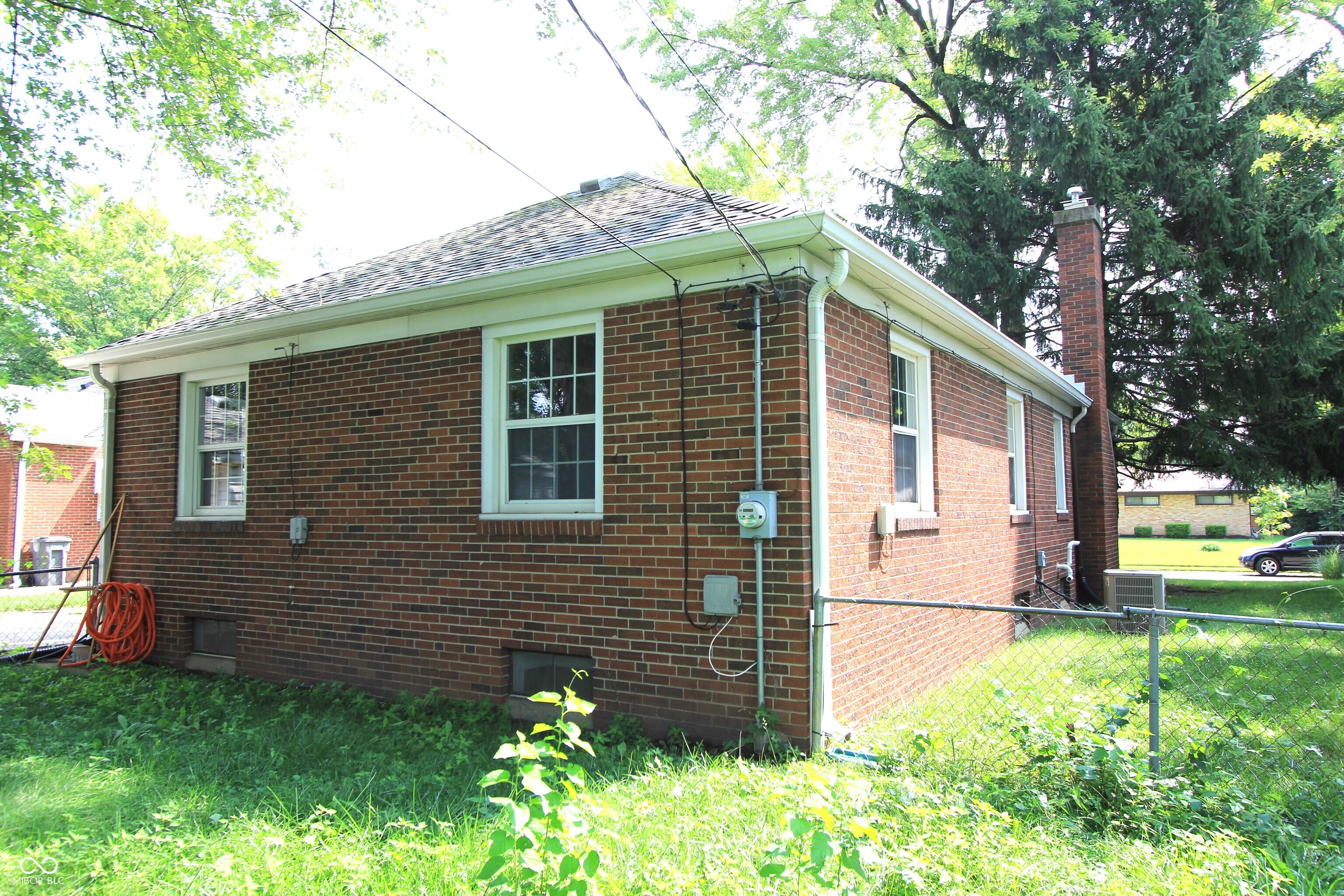 Photo 10 of 32 of 3020 Sharon Avenue house