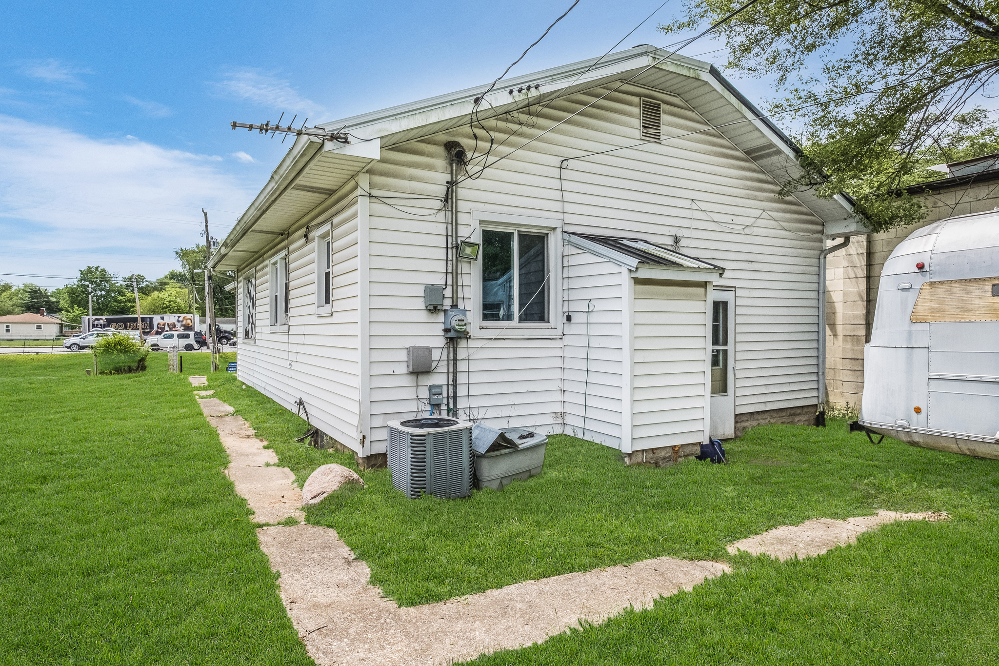 Photo 22 of 25 of 3720 W 16th Street house