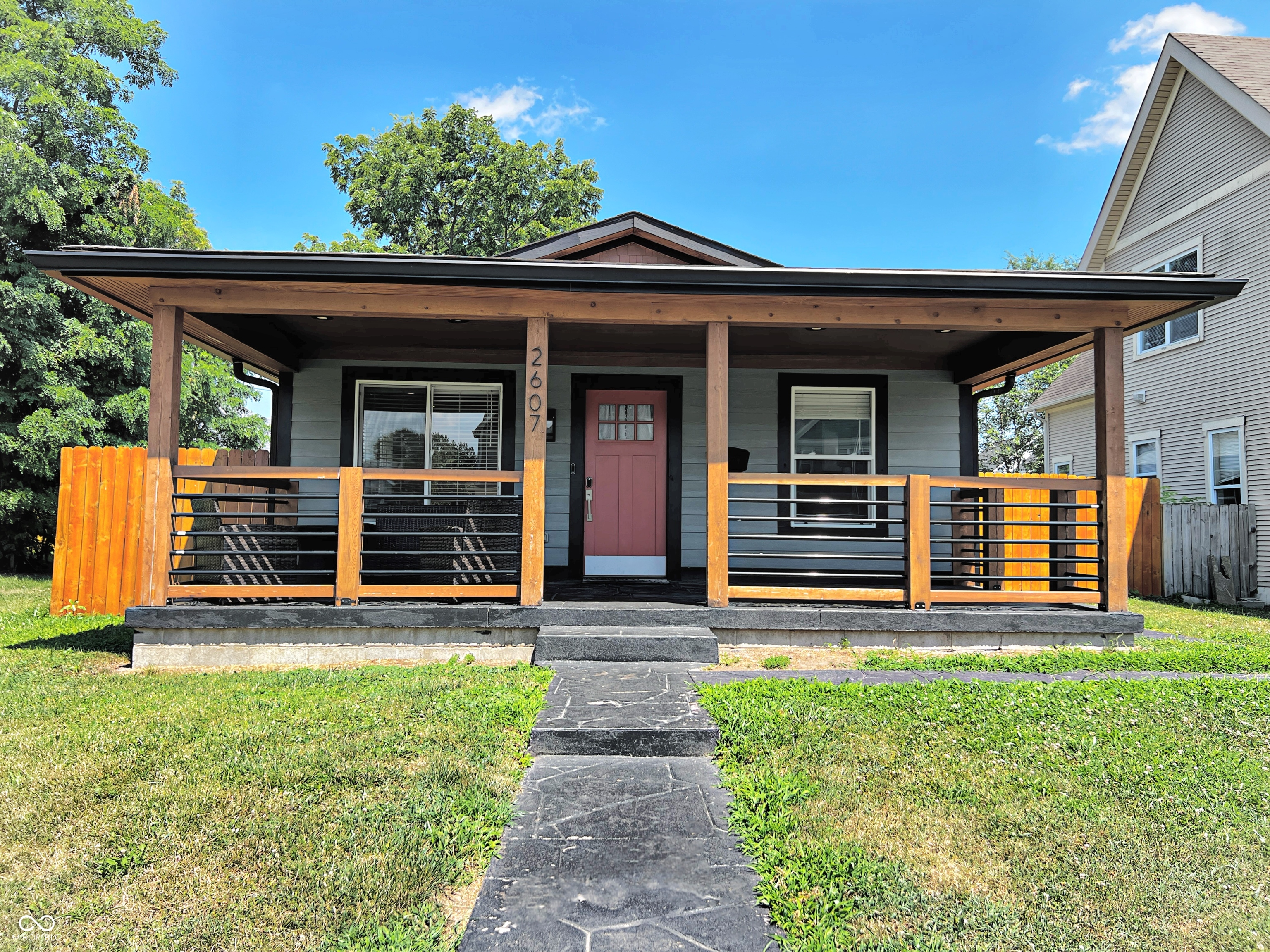 Photo 10 of 18 of 2607 Carrollton Avenue house