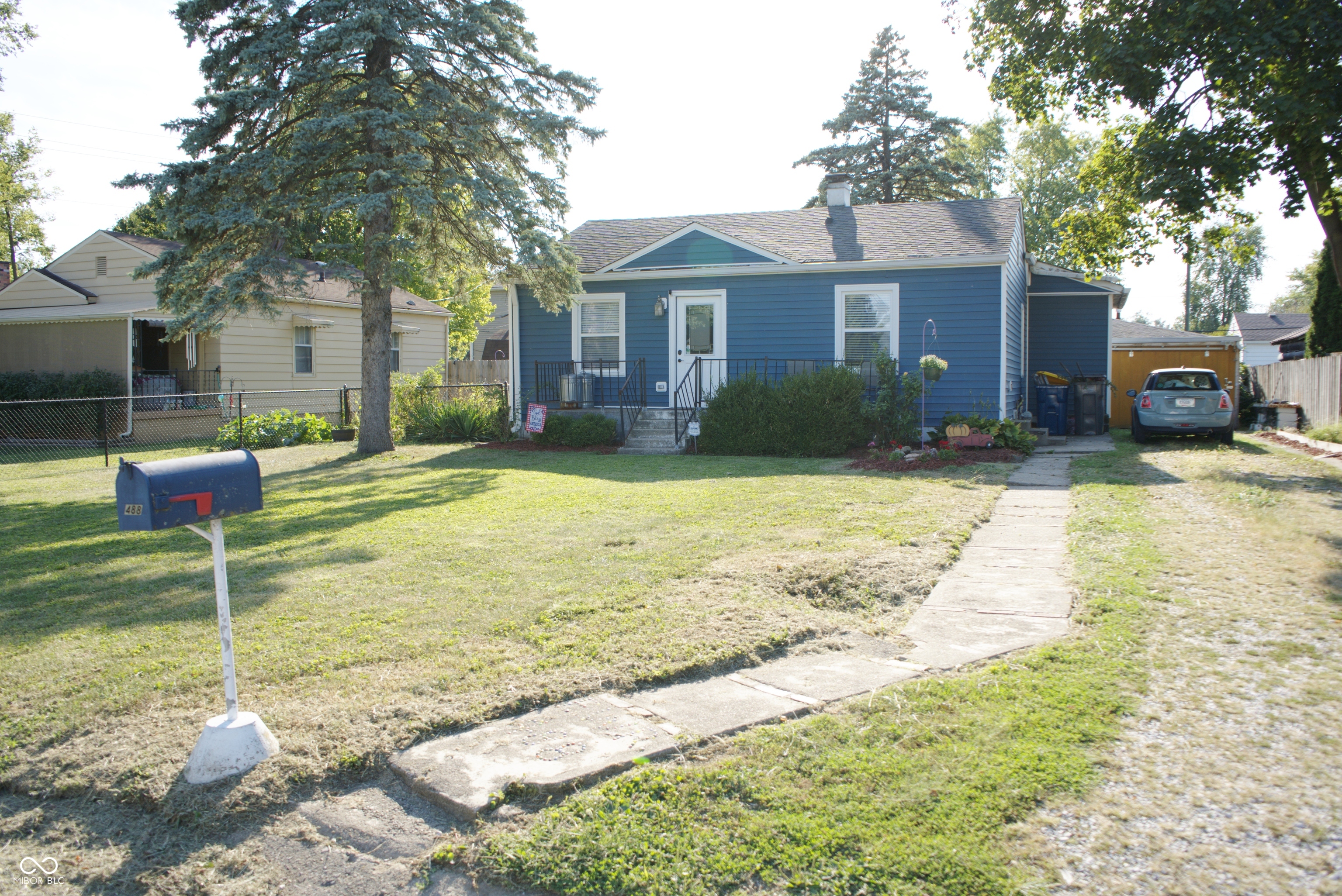 Photo 1 of 21 of 488 S Exeter Avenue house