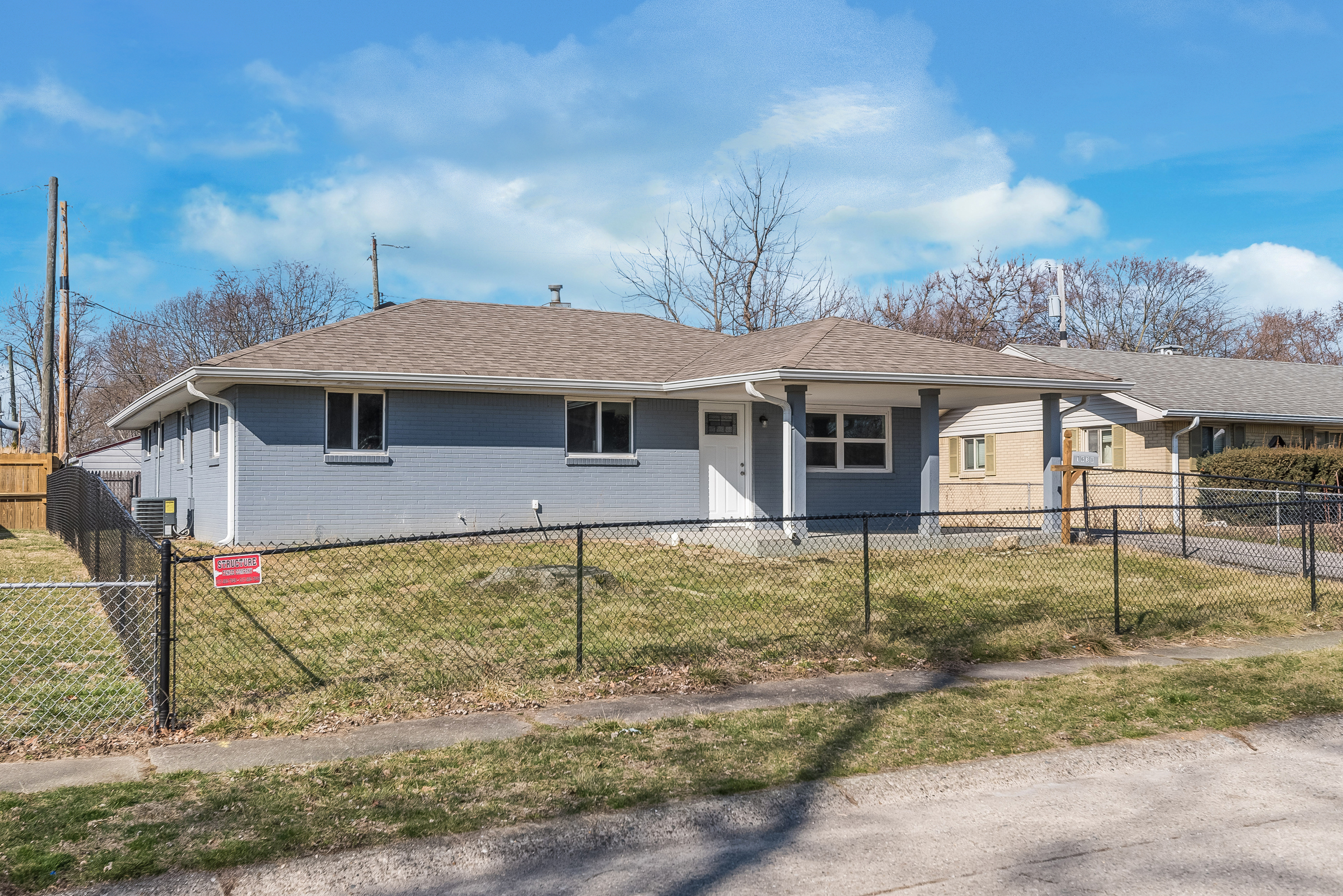 Photo 1 of 26 of 1638 Dayton Avenue house