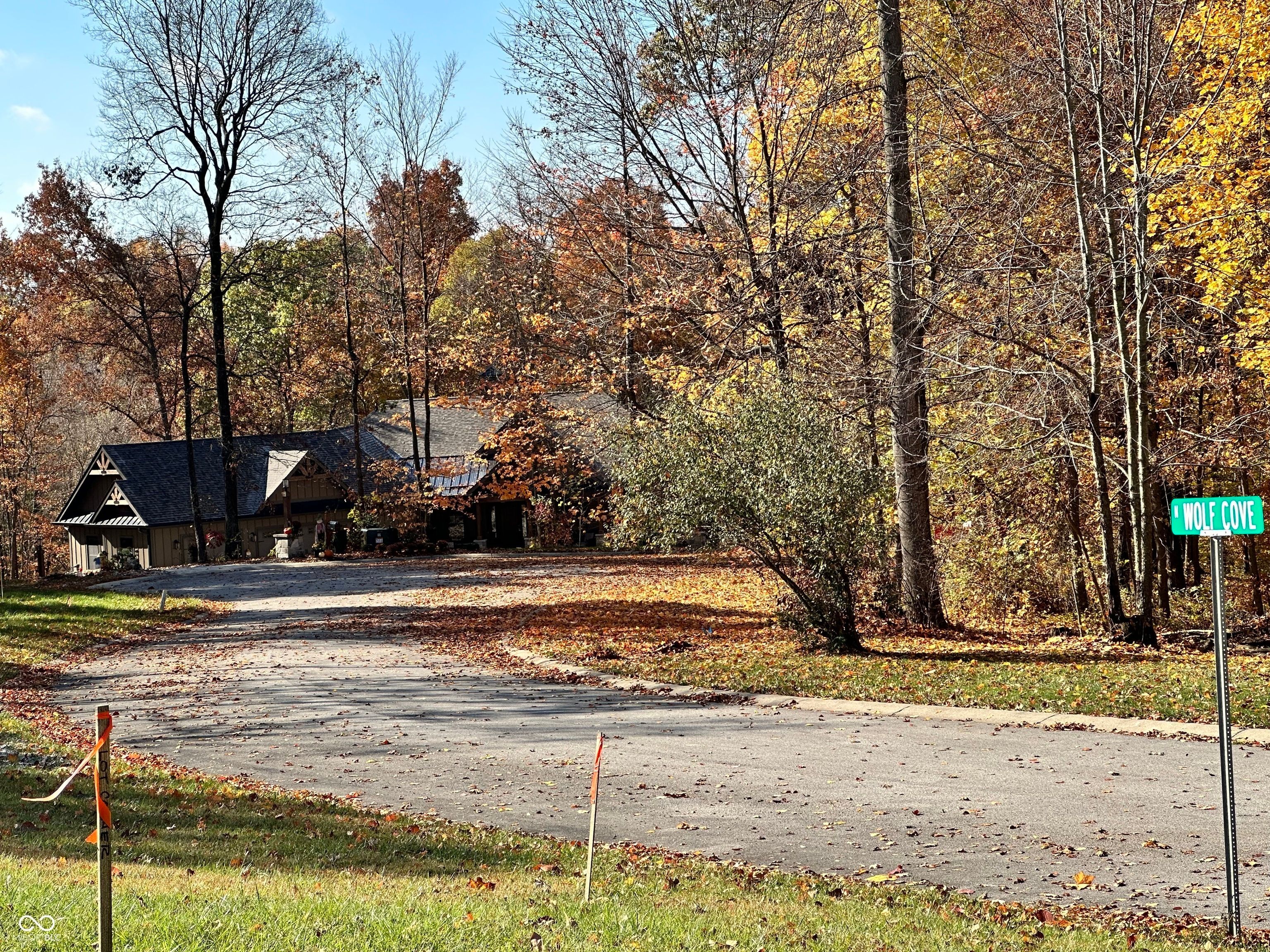 Photo 6 of 12 of 2131 N Wolf Den Lane house