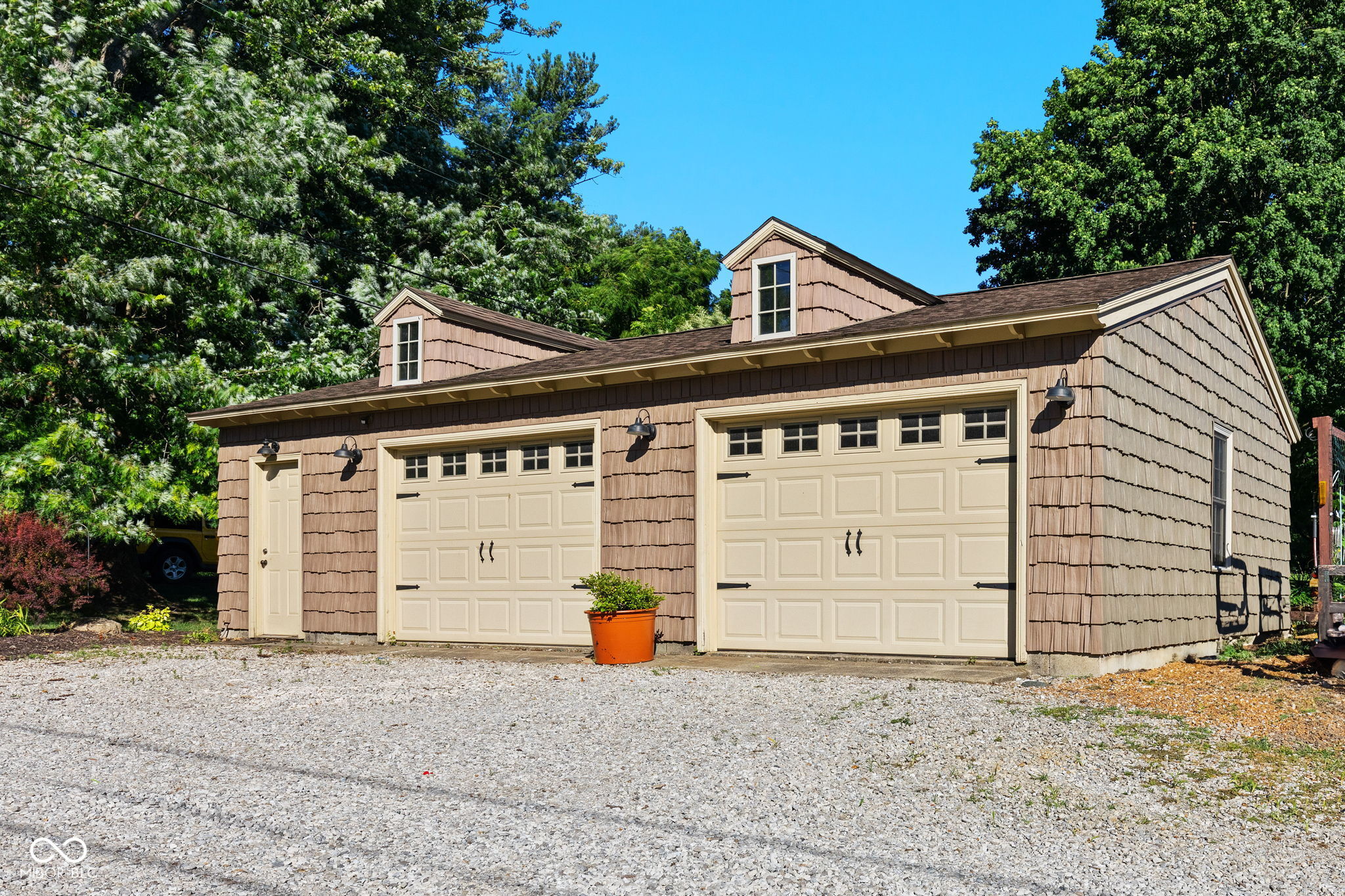 Photo 83 of 108 of 5391 N Stahl Road house