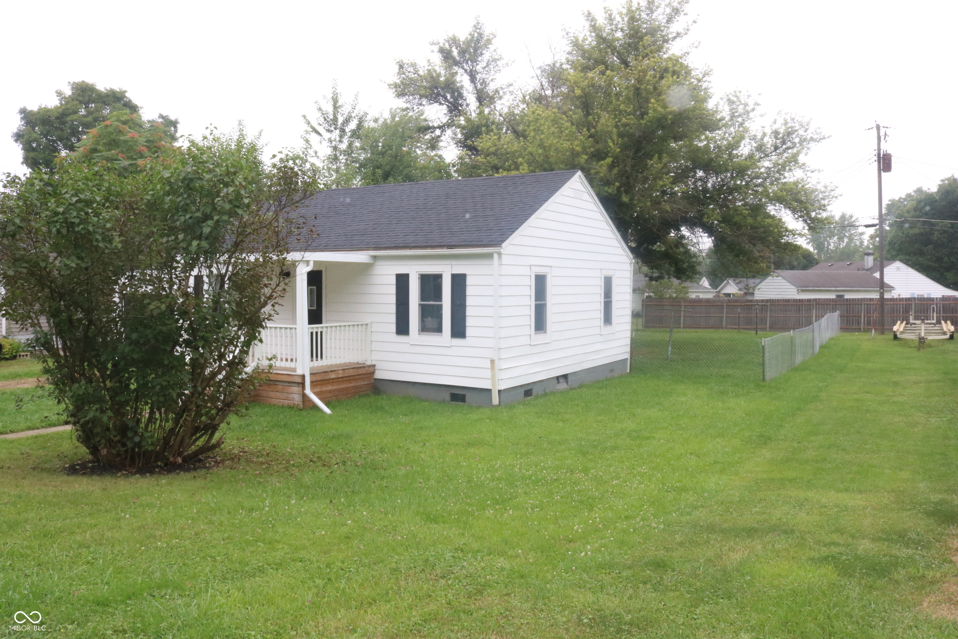 Photo 3 of 21 of 2312 E 22nd Street house