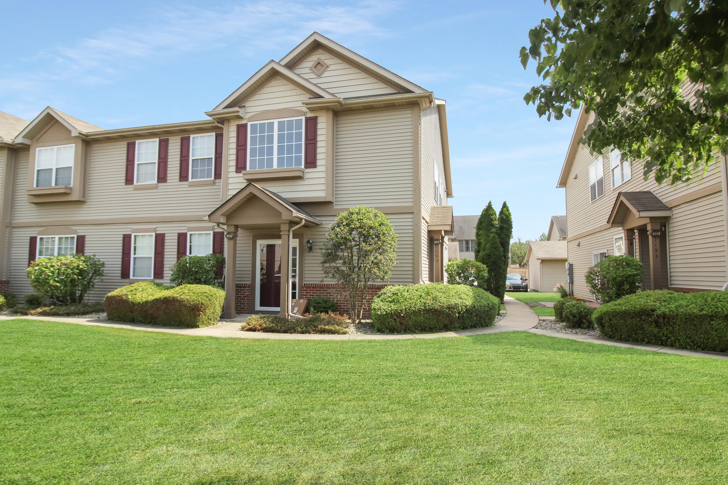 Photo 1 of 11 of 1169 Poppyfield Place condo