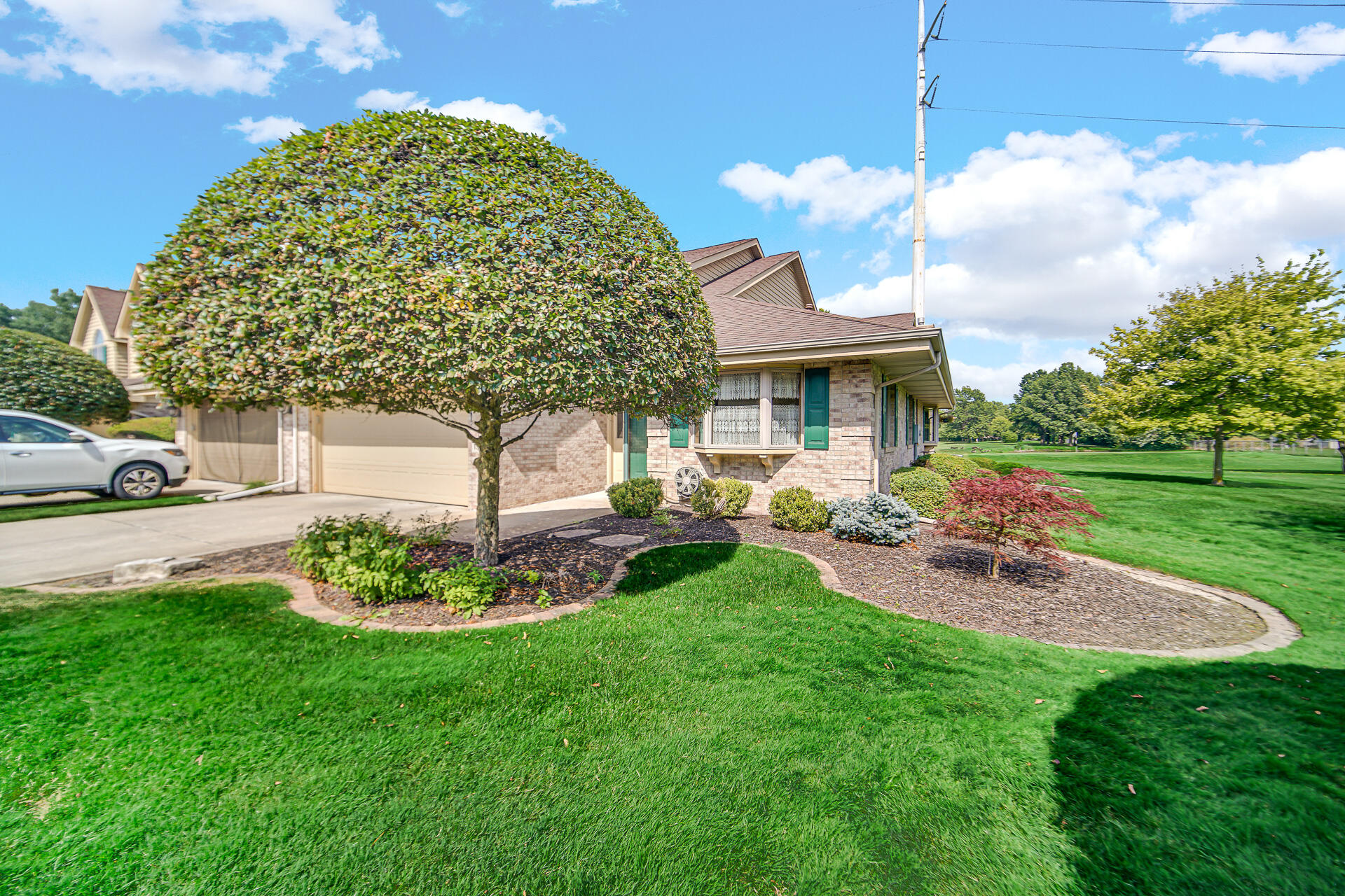 Photo 1 of 25 of 1505 Pinehurst Lane house