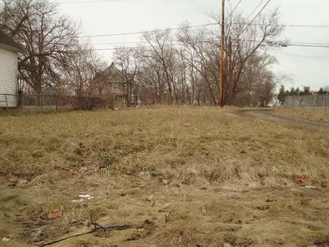 Photo 2 of 2 of 139 Studebaker Street land