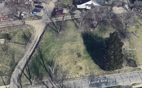 Photo 3 of 7 of 626 Euclid Avenue land