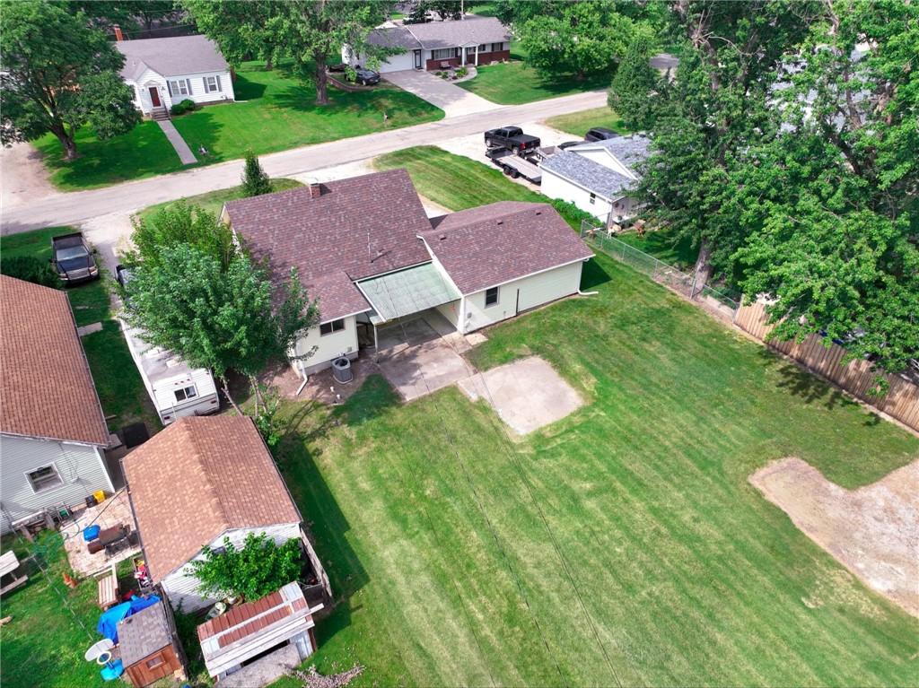 Photo 3 of 24 of 205 Cheyenne Avenue house