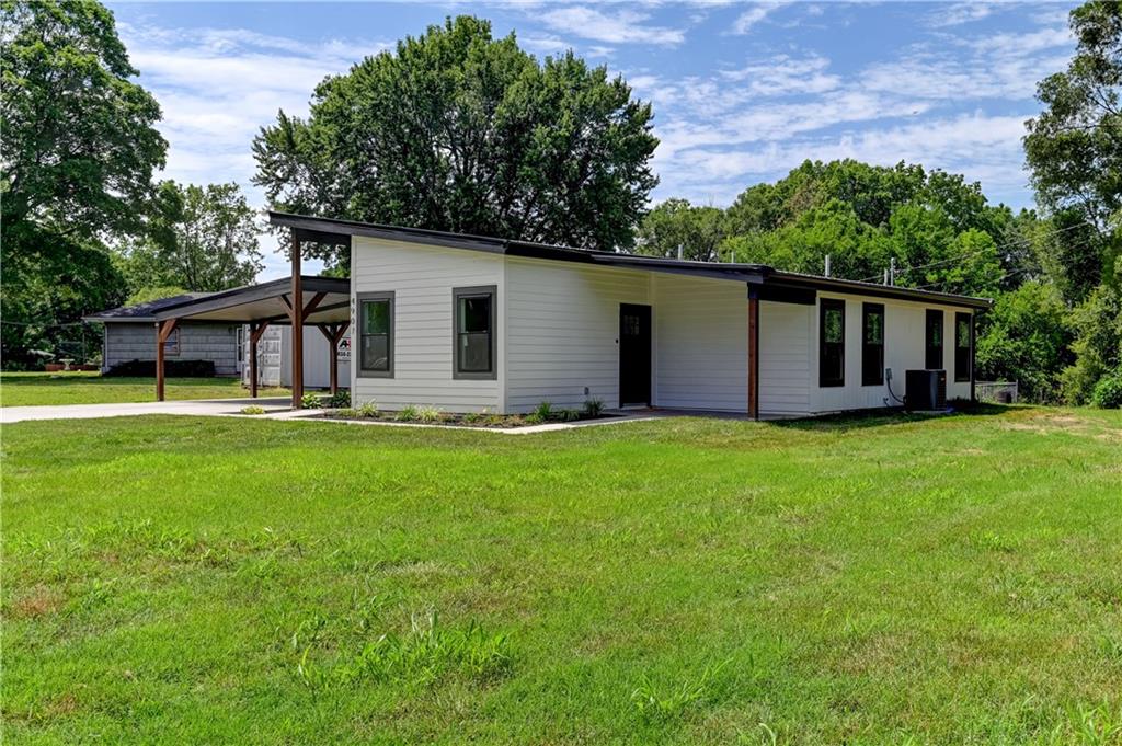 Photo 1 of 55 of 4907 Lathrop Avenue house