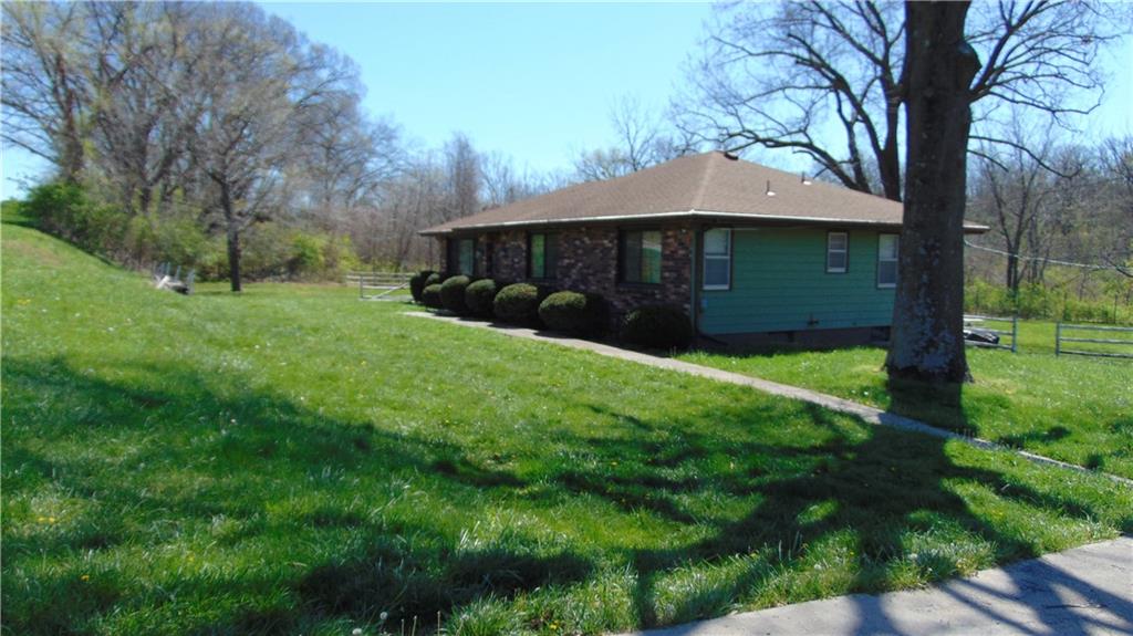 Photo 8 of 15 of 8325 Riverview Avenue house