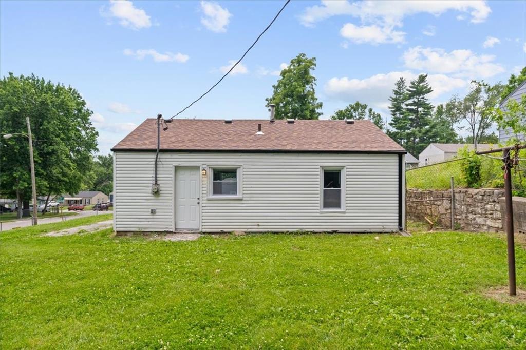 Photo 15 of 15 of 4500 Walker Avenue house