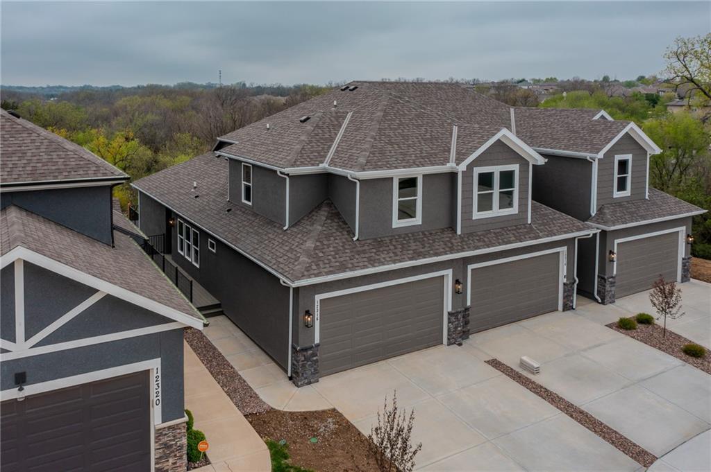 Photo 1 of 30 of 12316 S Prairie Creek Road townhome