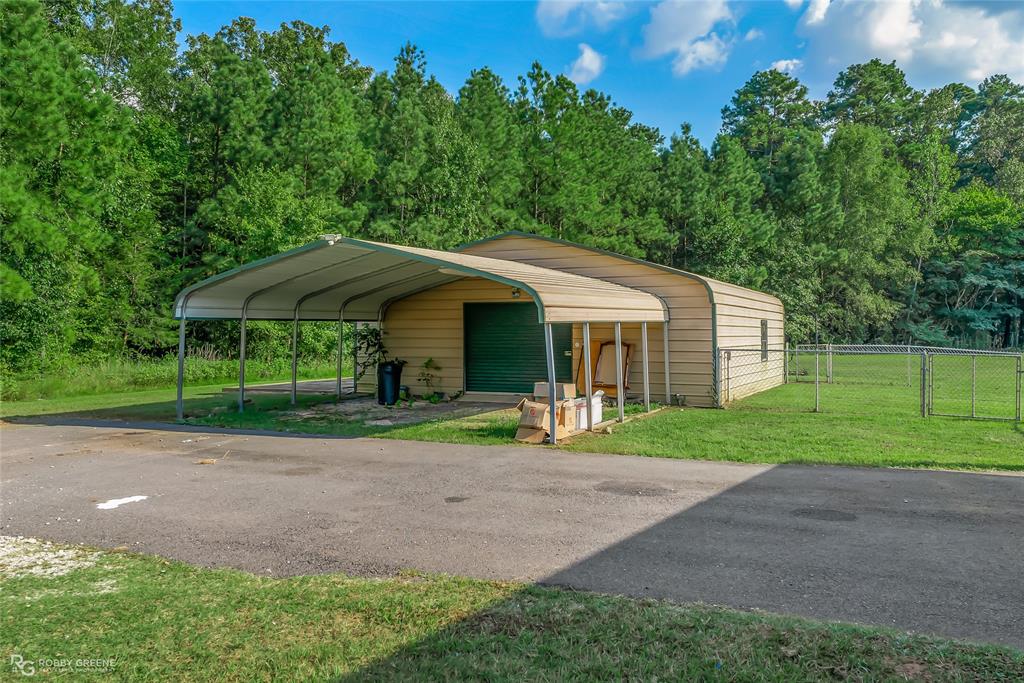 Photo 7 of 37 of 825 Old Plain Dealing Road mobile home